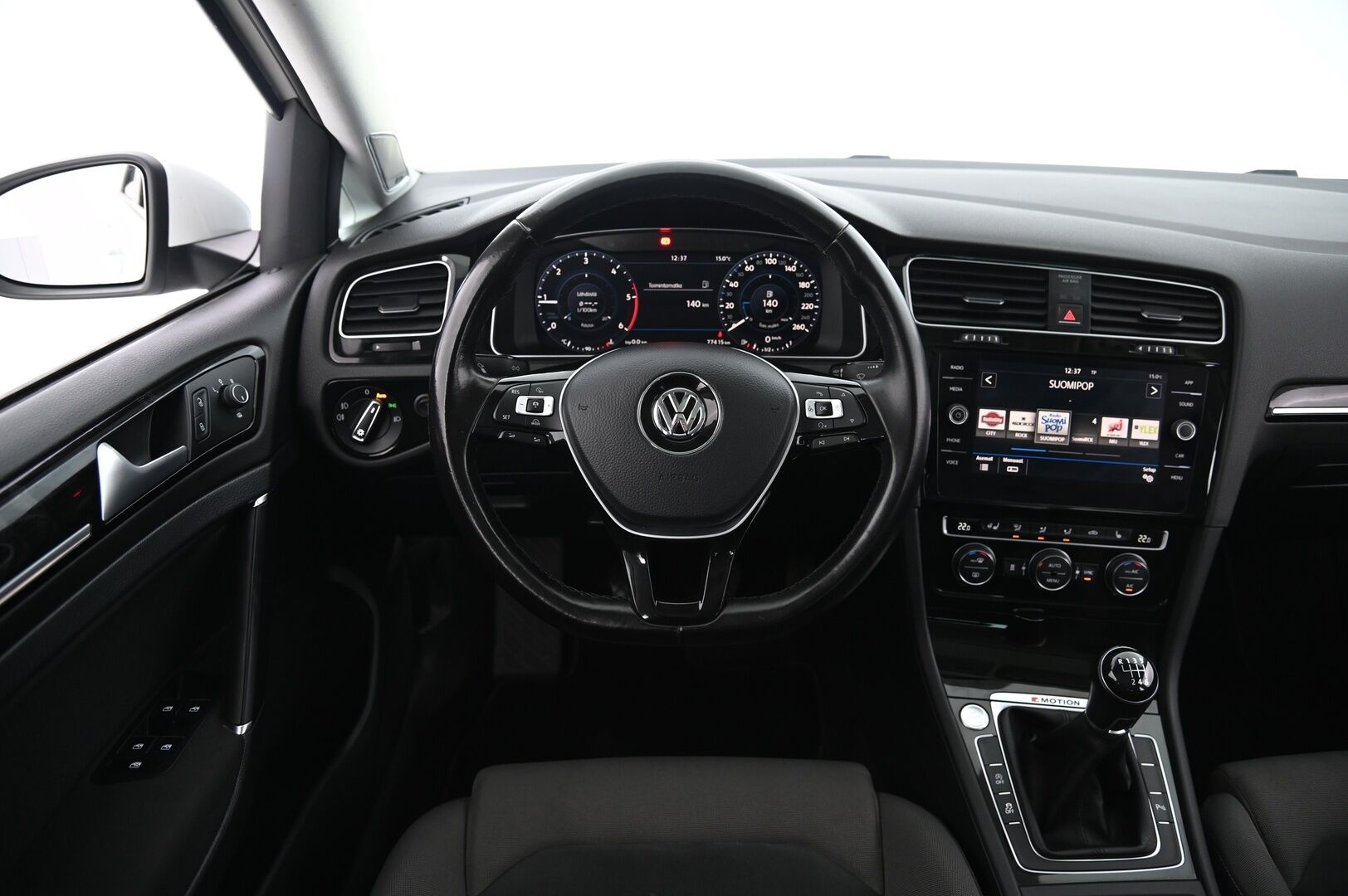 Volkswagen Golf 2017 2,0TDI 4MOTION Highline* Dynaudio / Webasto / Panorama / Digimittaristo*