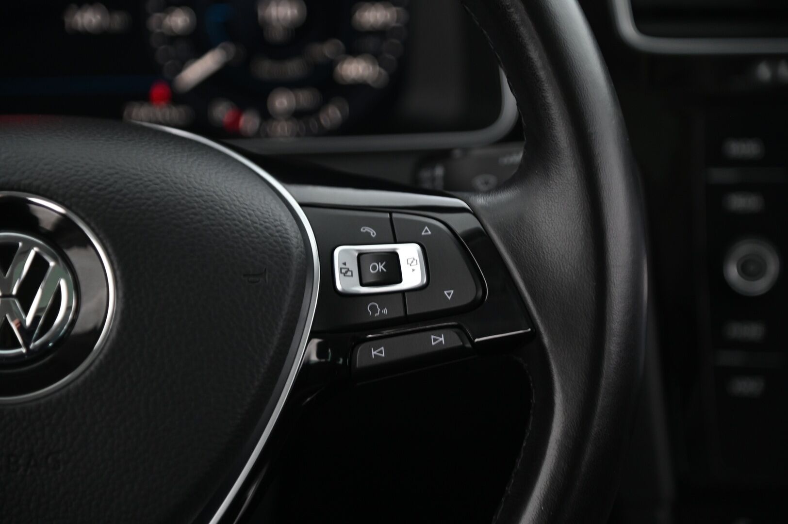 Volkswagen Golf 2017 2,0TDI 4MOTION Highline* Dynaudio / Webasto / Panorama / Digimittaristo*