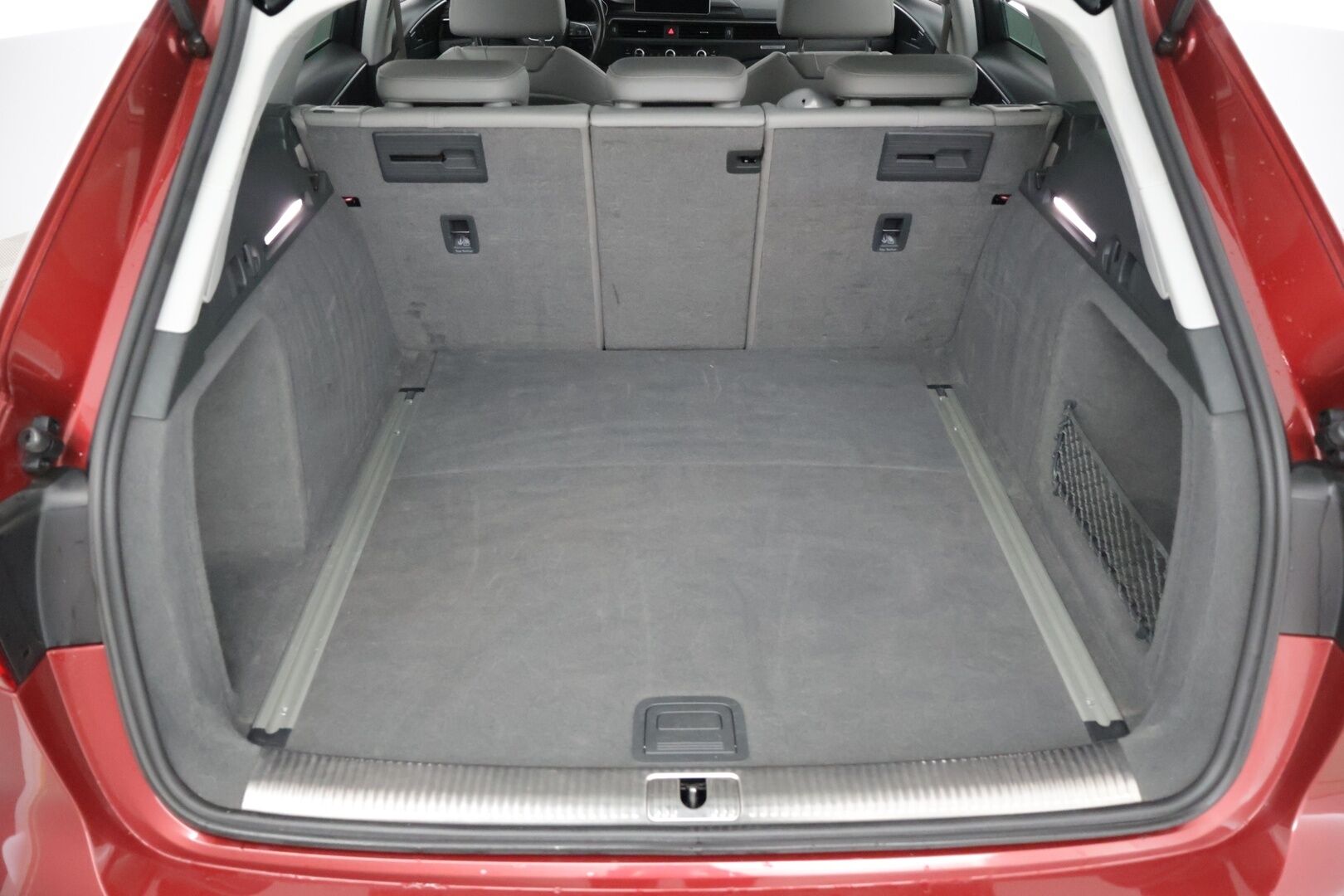 Audi A4 2017 Avant Business Sport 3,0 TDI 200 kW quattro * ACC / Webasto / Lane Assist /  Digimittaristo * - Bluetooth / Kaukovaloautomatiikka / P-Tutkat  / Juuri huollettu