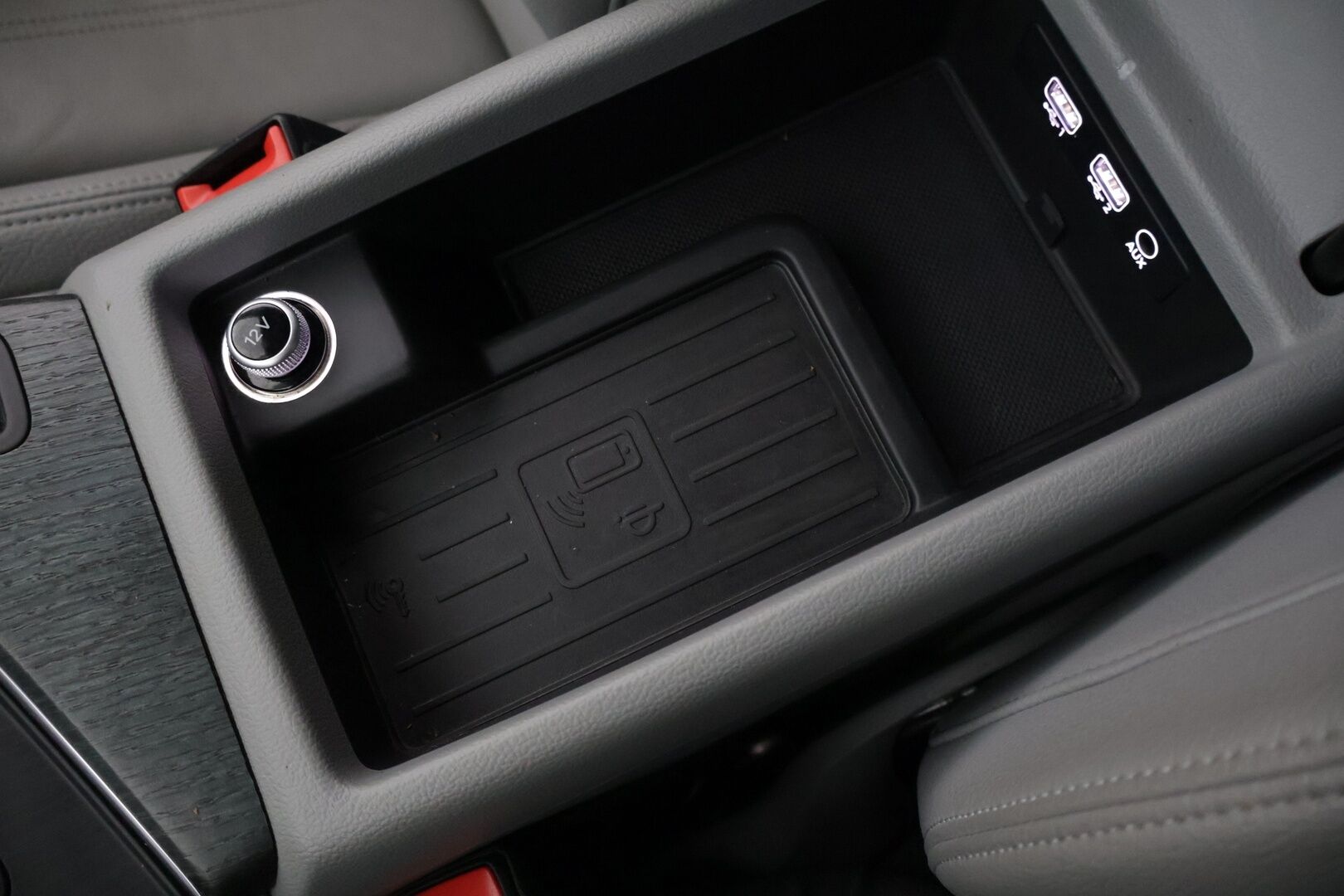 Audi A4 2017 Avant Business Sport 3,0 TDI 200 kW quattro * ACC / Webasto / Lane Assist /  Digimittaristo * - 2x hyvät renkaat / Hyvällä huoltohistorialla / Hienokuntoinen - HULLUT AVAJAISHULINAT KORKOTARJOUS 3,29 %