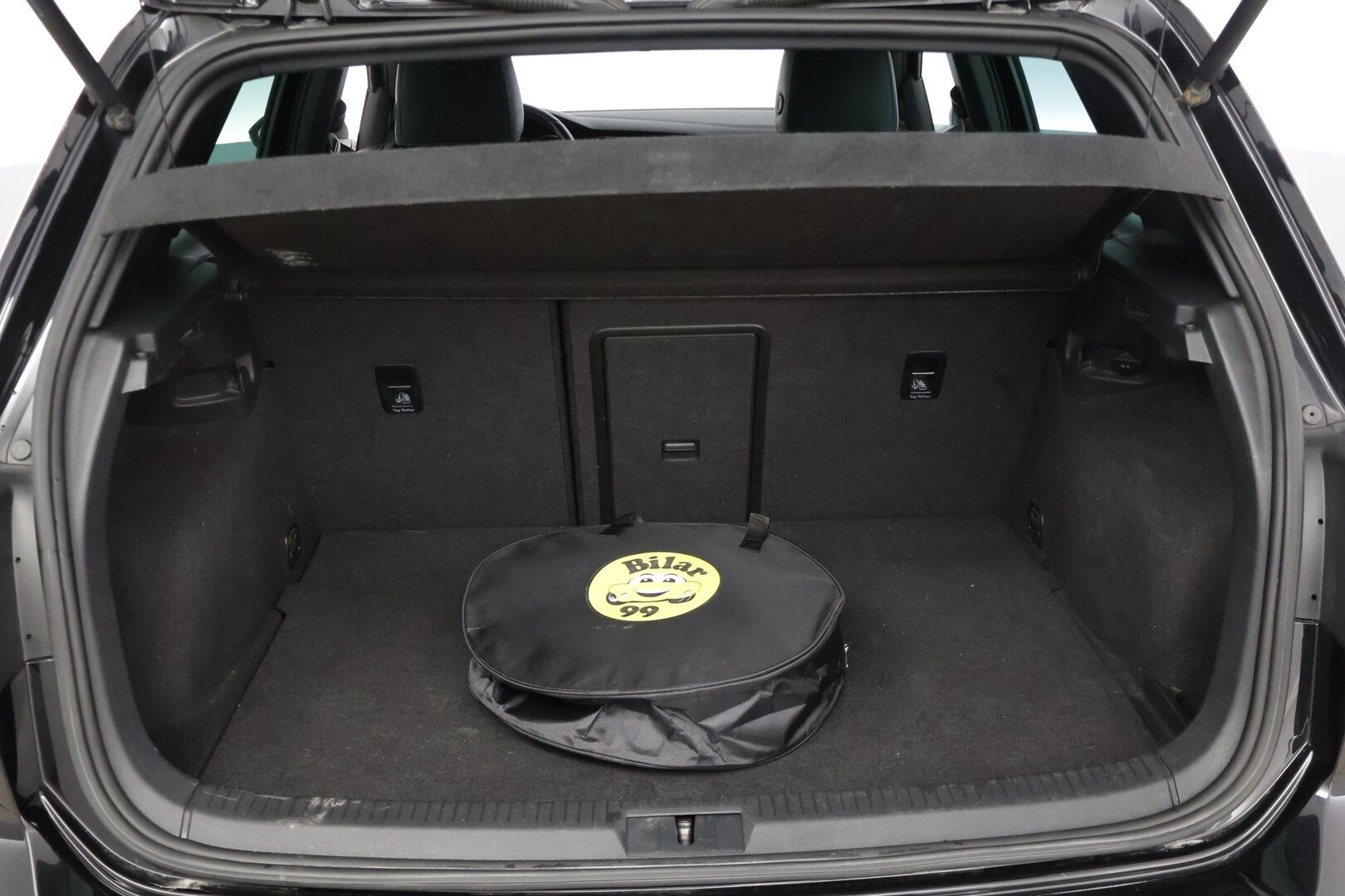 Volkswagen Golf 2015 GTE Plug-In Hybrid *Madallussarja / Sportti penkit / Adapt. Vakkari / Sport / Nahkasisusta * - Näyttävä & sporttinen golffi hyvillä varusteilla - HULLUT VÄLIPÄIVÄT KORKOTARJOUS 2,49%