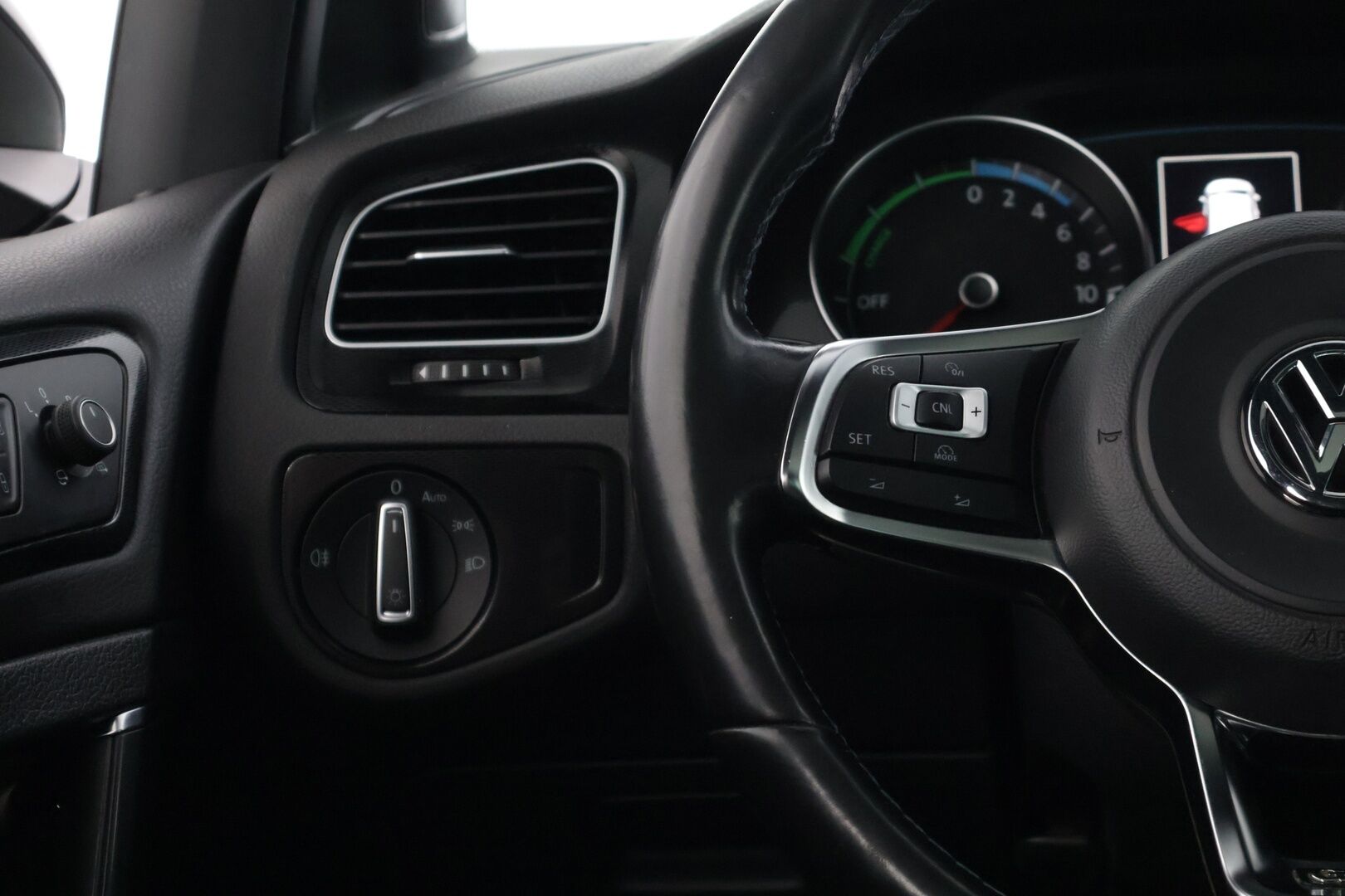 Volkswagen Golf 2015 GTE Plug-In Hybrid * Sportti penkit / Adapt. Vakkari / Sport / Nahkasisusta * - Näyttävä & sporttinen golffi hyvillä varusteilla