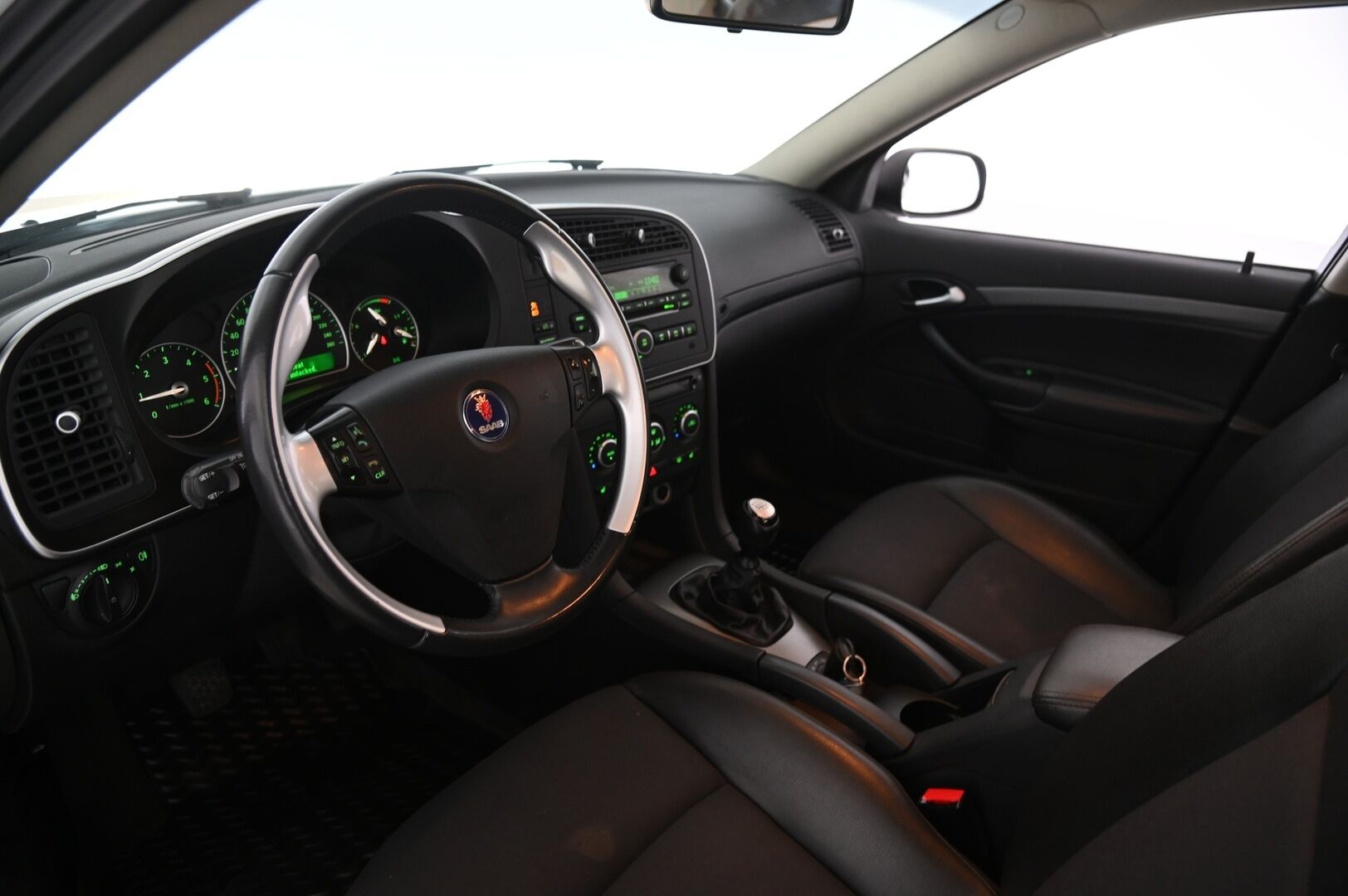 Saab 9-3 2010 Linear 1,9TTiD 130hv 4D MT6 FWD BL *Myydään huutokaupat.com* - *Myydään huutokaupat.com*