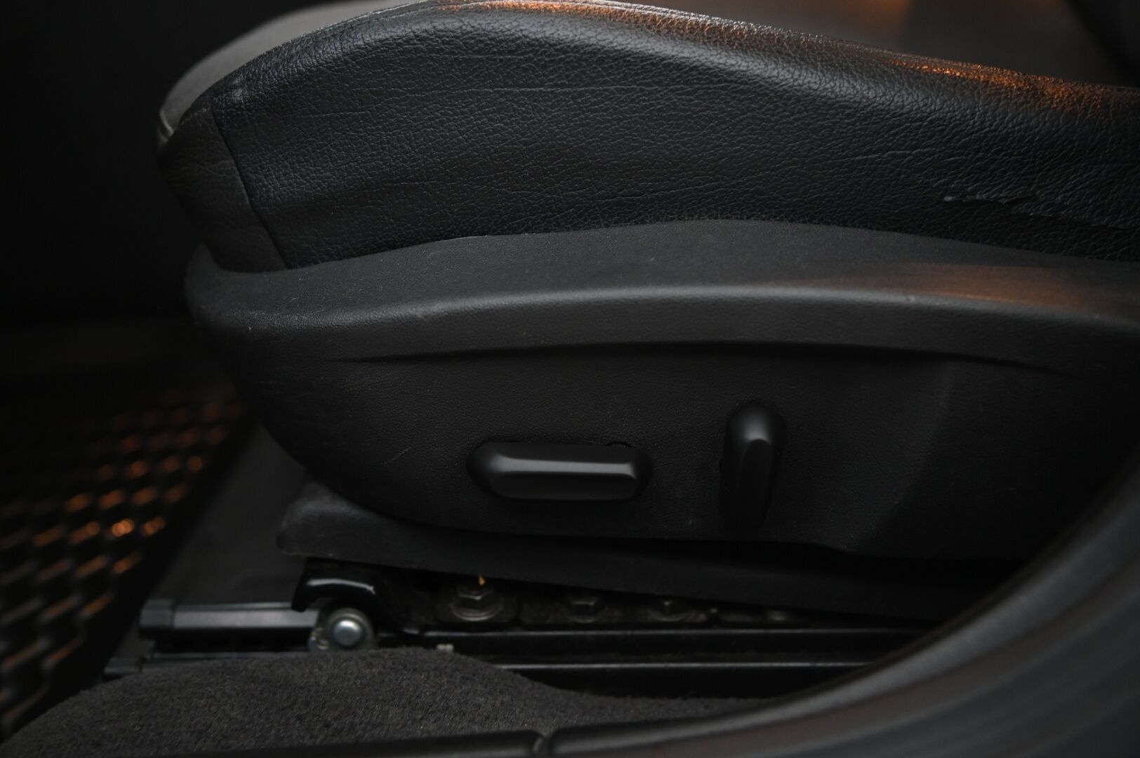 Saab 9-3 2010 Linear 1,9TTiD 130hv 4D MT6 FWD BL *Myydään huutokaupat.com* - *Myydään huutokaupat.com*