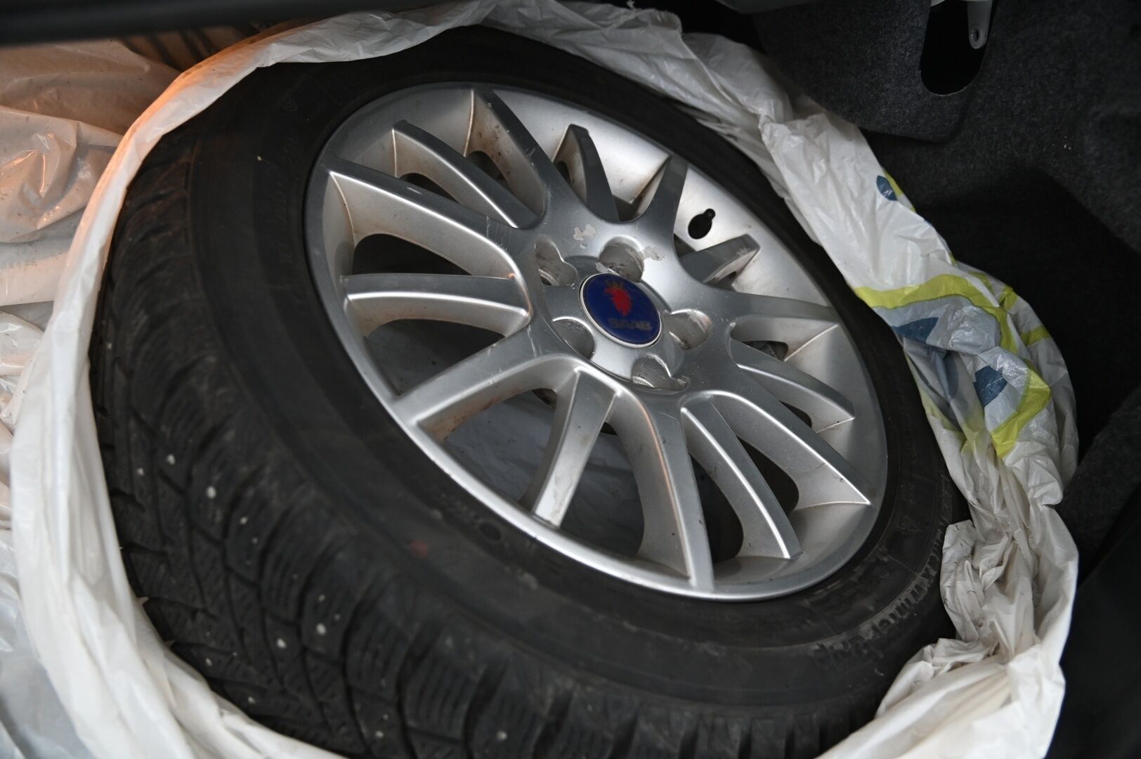 Saab 9-3 2010 Linear 1,9TTiD 130hv 4D MT6 FWD BL *Myydään huutokaupat.com* - *Myydään huutokaupat.com*