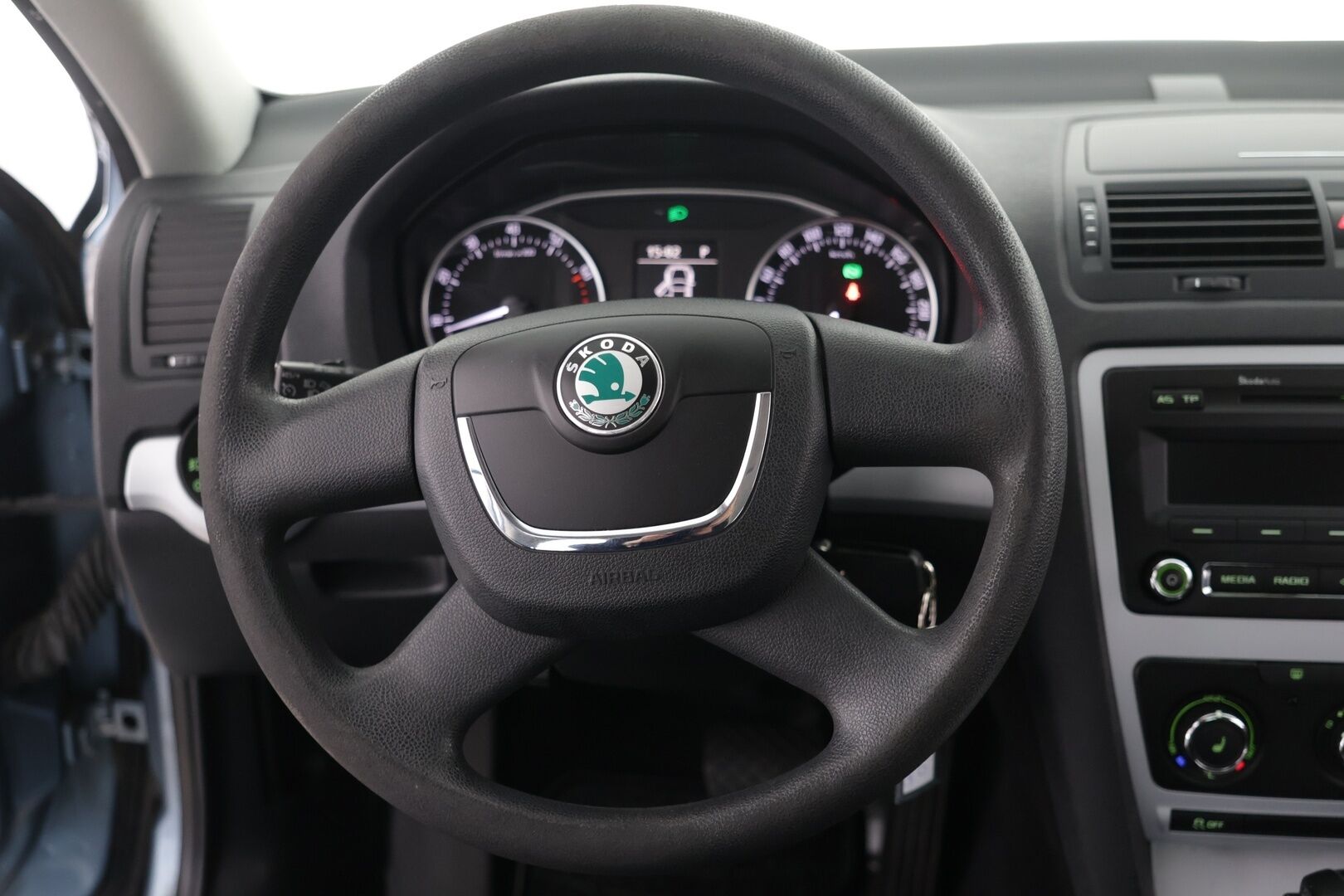 Skoda Octavia 2010 Combi 1,4 TSI Ambiente DSG Autom. - *YritysOutlet - Myydään vain yrityksille* Taloudellinen | Vakionopeudensäädin | Penkinlämmitin