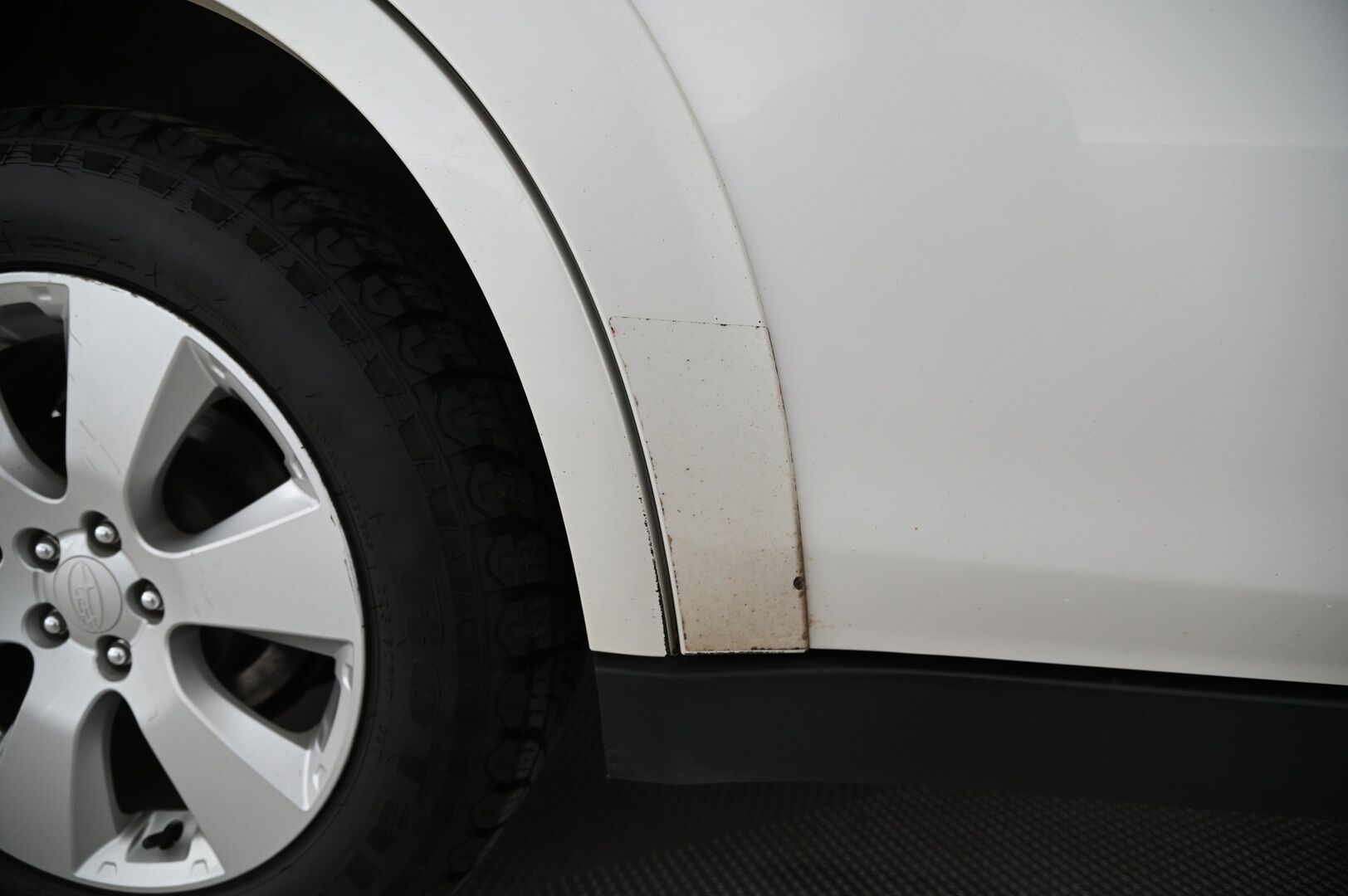 Subaru Legacy 2011 *Myydään Huutokaupat.com*