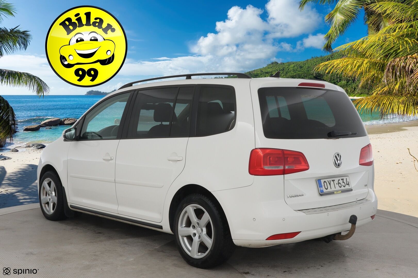 Volkswagen Touran 2011 Comfortline 1,6 TDI DSG 7-Paik.  *MYYDÄÄN HUUTOKAUPAT.COMISSA* - Webasto / Tutkat eteen ja taakse / Vetokoukku / Panoraama *