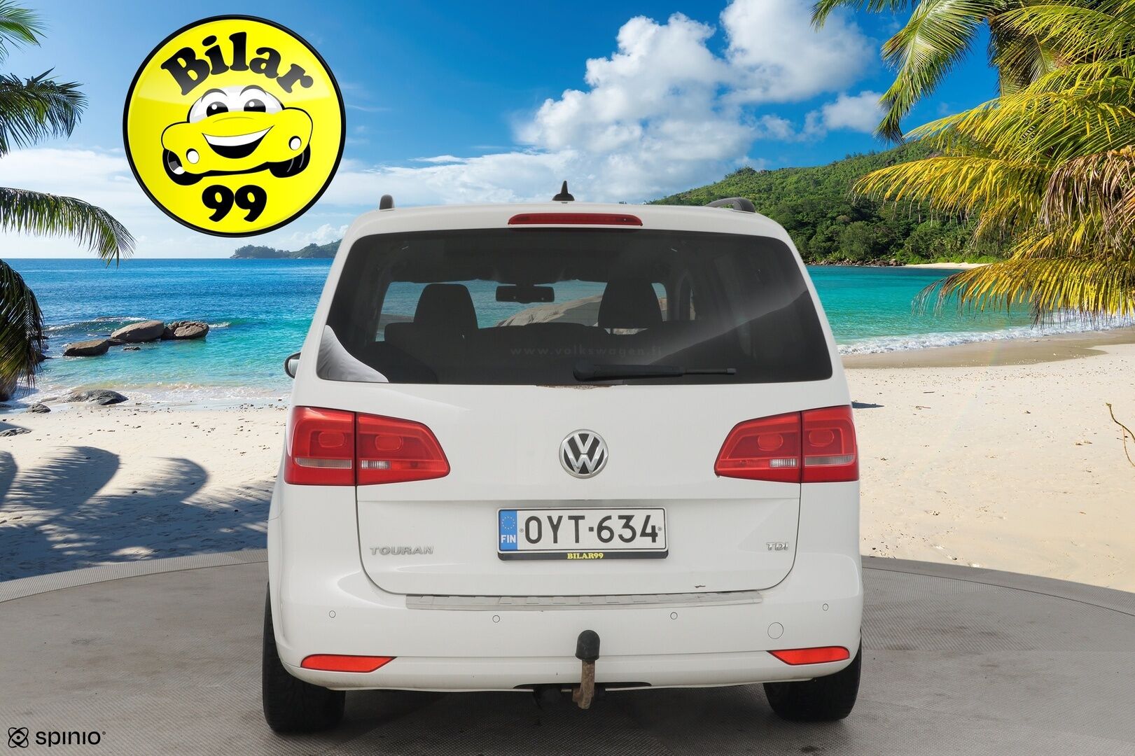 Volkswagen Touran 2011 Comfortline 1,6 TDI DSG 7-Paik.  *MYYDÄÄN HUUTOKAUPAT.COMISSA* - Webasto / Tutkat eteen ja taakse / Vetokoukku / Panoraama *