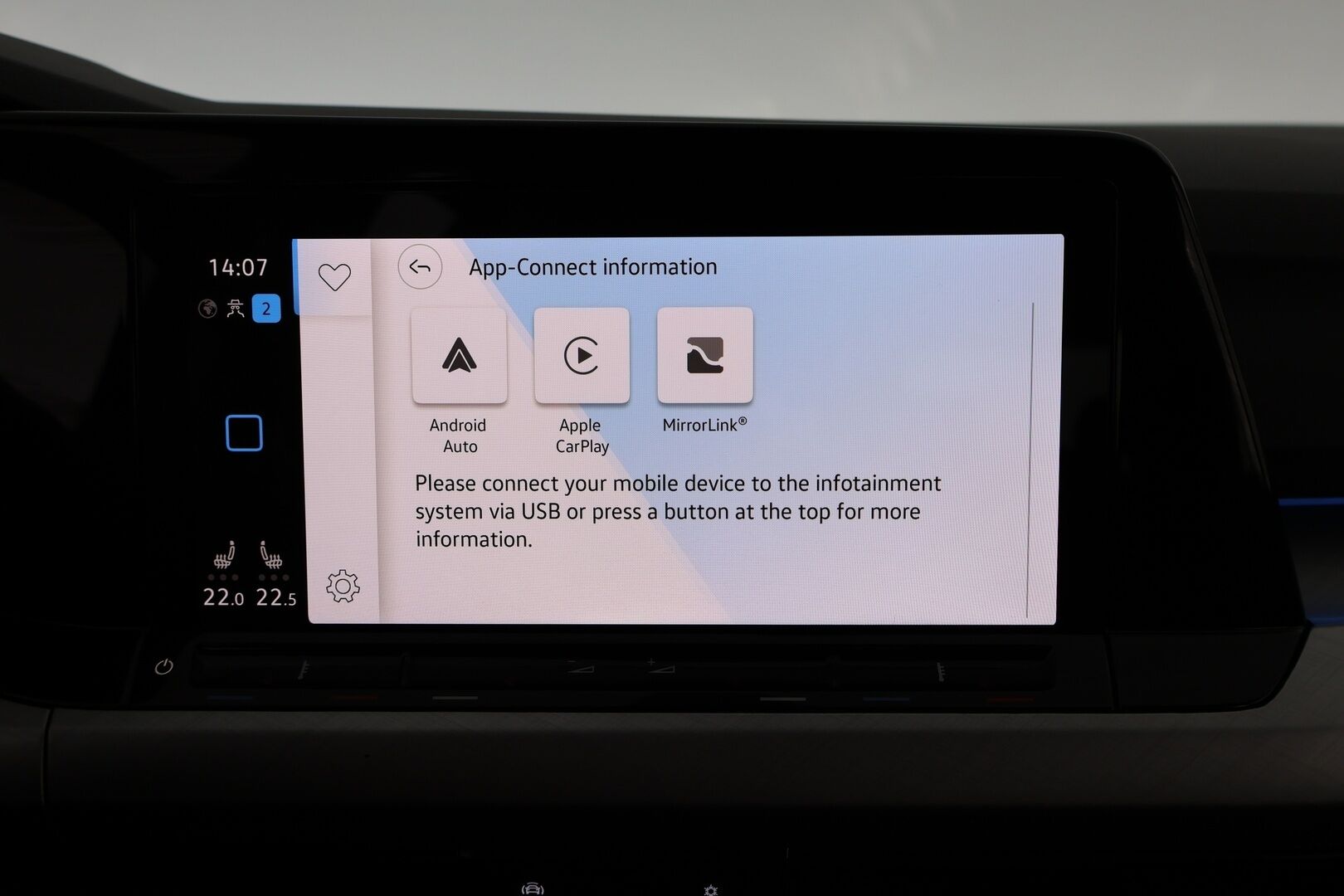 Volkswagen Golf 2020 First Edition 1,5 eTSI 110 kW (MHEV) DSG-automaatti - Suomiauto / Webasto / Adapt.Vakkari / Digimittari / LED / Ratinlämmitys / KeyLess / Apple&Android / Navi / Huippuvarusteet!