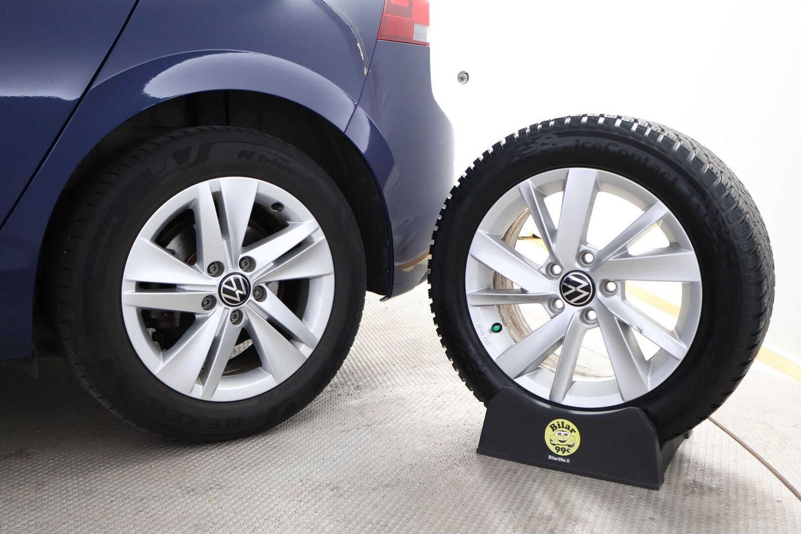 Volkswagen Golf 2020 First Edition 1,5 eTSI 110 kW (MHEV) DSG-automaatti *Webasto / ACC / LED / Navi / Digimittari* - Suomiauto / Ratinlämmitys / KeyLess / Apple&Android / Huippuvarusteet! - HULLUT VÄLIPÄIVÄT KORKOTARJOUS 2,49%