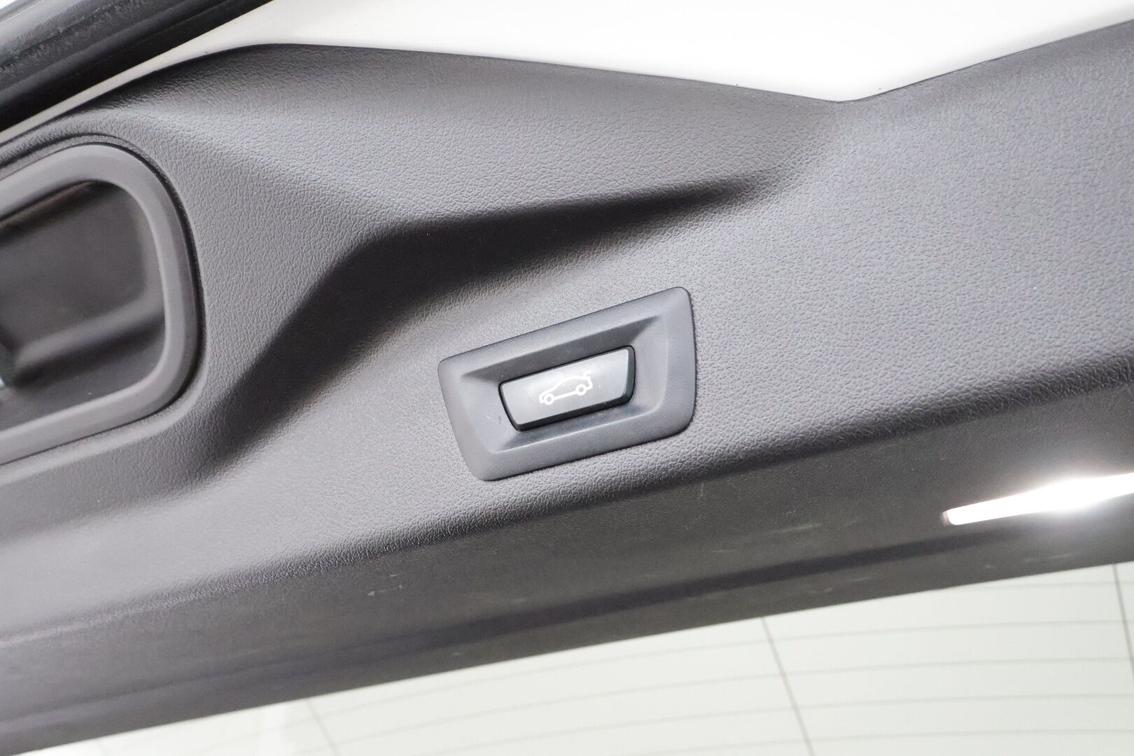 BMW X5 2020 G05 xDrive45e A M Sport * ACC / P.kamera / LED / Navi / Ilma-alusta / Hifi / Muistipenkki / Koukku * - 1.Om Suomi-auto / Kahdet renkaat aluvanteilla - HULLU BLACKWEEK KORKOTARJOUS 2,49%