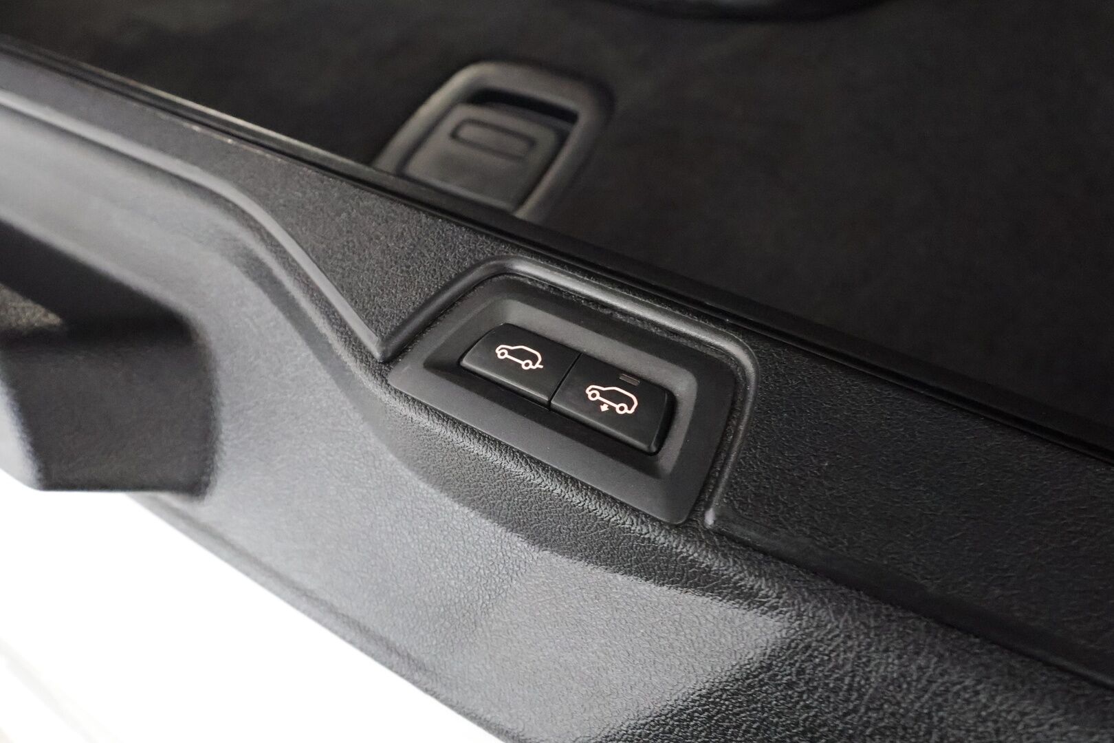 BMW X5 2020 G05 xDrive45e A M Sport * ACC / P.kamera / LED / Navi / Ilma-alusta / Hifi / Muistipenkki / Koukku * - 1.Om Suomi-auto / Kahdet renkaat aluvanteilla - HULLU BLACKWEEK KORKOTARJOUS 2,49%