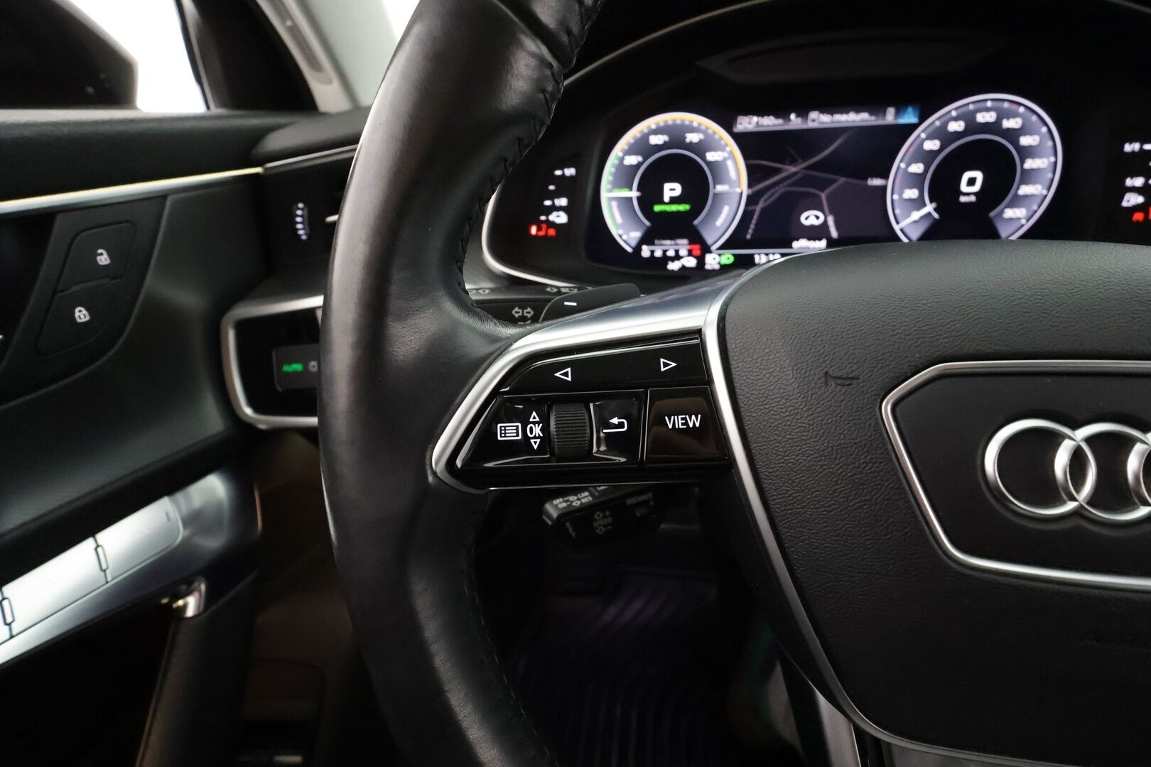 Audi A6 2021 Sedan Business Sport 50 TFSIe Quattro ** ACC / Night Vision / Imuovet / 360° / HUD / Muistipenkki / Matrix LED / Navi ** - Akku kuntotarkastettu / Imuovet / Sähköpenkit / Kahdet renkaat aluvanteilla / Huippuvarusteet - HULLUT AVAJAISHULINAT KORKOTARJOUS 3,29 %