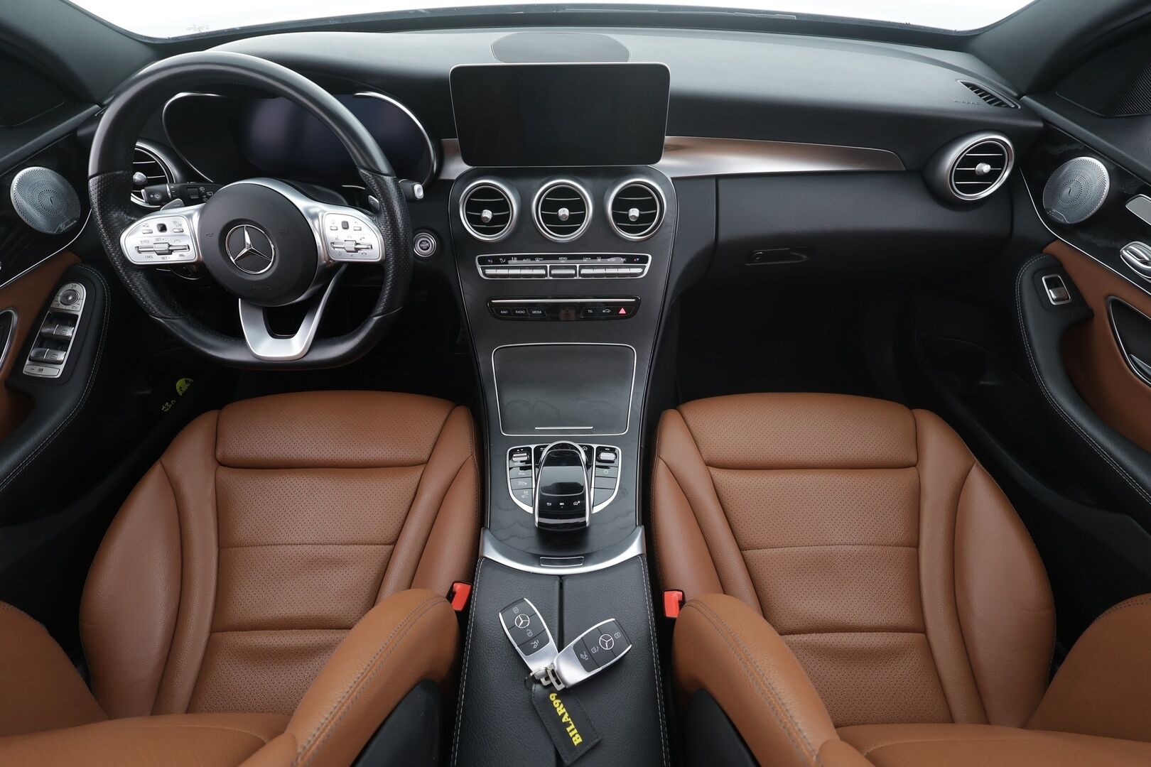 Mercedes-Benz C 2021 300 e T A Business AMG Edition EQ Power * Distronic+ / Lisälämmitin / Ruskeat Muistinahat / Multibeam-LED / 360-Kamera * - 2xLataus / Suomi-auto / Kahdet Renkaat