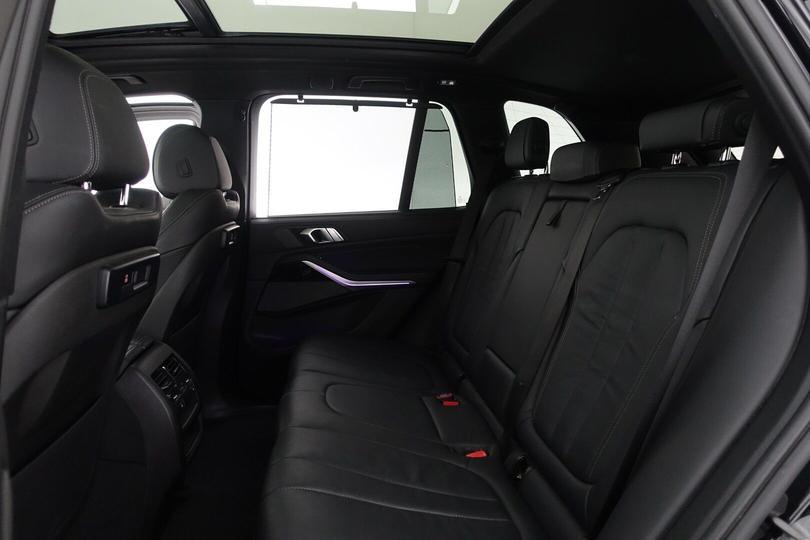 BMW X5 2021 G05 xDrive45e A Charged Edition M-Sport - | DAP | Nelipyöräohjaus | Night Vision | ACC | HUD | H/K | Ilma-alusta | Panorama | Vossen 22" | Laser | Koukku | 360° 3D | Muistinahat | 2X Renkaat & Vanteet |