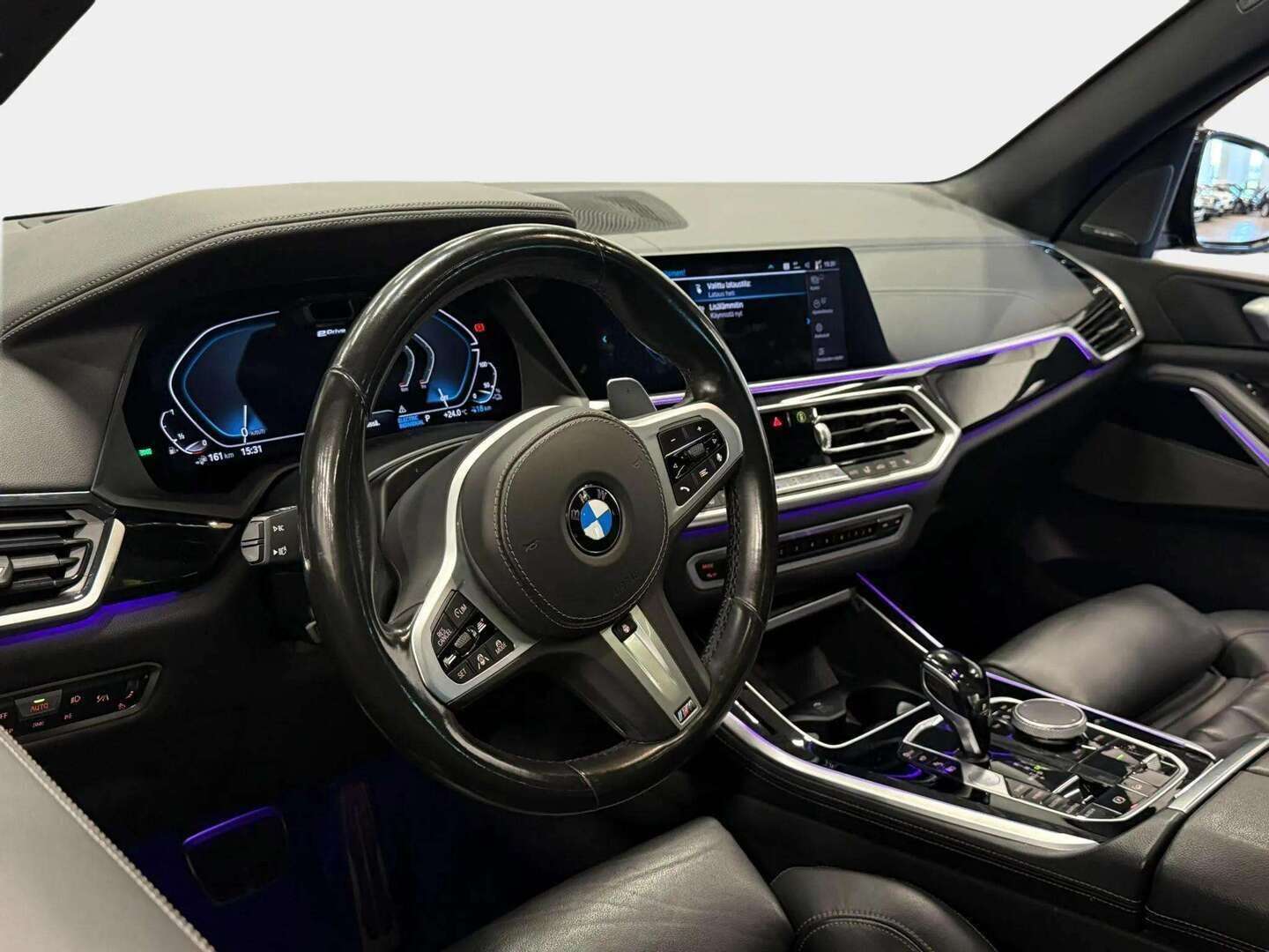 BMW X5 2021 G05 xDrive45e A Charged Edition M-Sport - | DAP | Nelipyöräohjaus | Night Vision | ACC | HUD | H/K | Ilma-alusta | Panorama | Vossen 22" | Laser | Koukku | 360° 3D | Muistinahat | 2X Renkaat & Vanteet |