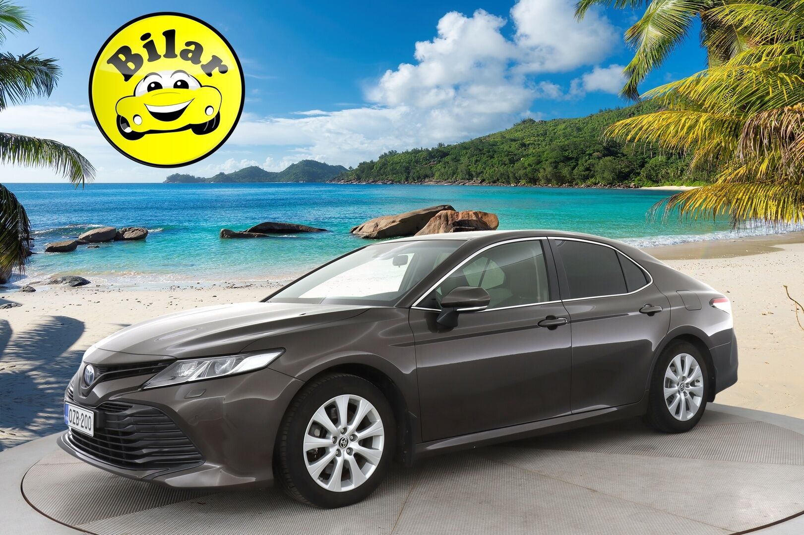 Toyota Camry 2020 2,5 Hybrid Active - Juuri huollettu | ACC | Sähkönahat | LED | P.kamera ja tutkat | Keyless | LTA | PCS | RSA | Bluetooth | Aut. pitkät | 1-om suomiauto | 2x renkaat aluin | - KORKO VAIN 3,99 %