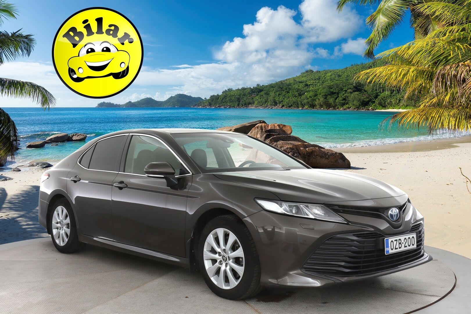 Toyota Camry 2020 2,5 Hybrid Active - Juuri huollettu | ACC | Sähkönahat | LED | P.kamera ja tutkat | Keyless | LTA | PCS | RSA | Bluetooth | Aut. pitkät | 1-om suomiauto | 2x renkaat aluin | - KORKO VAIN 3,99 %