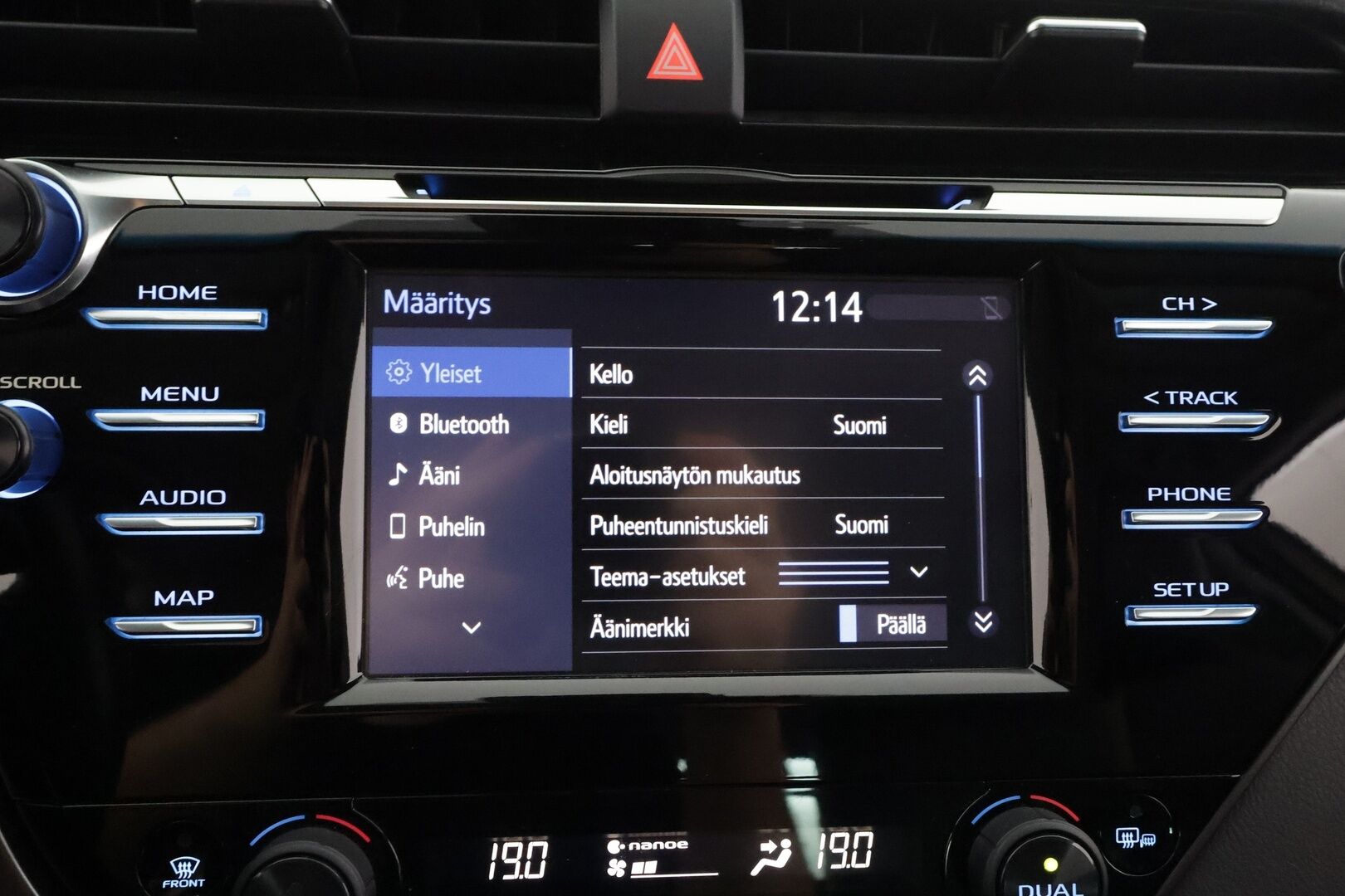 Toyota Camry 2020 2,5 Hybrid Active - Juuri huollettu | ACC | Sähkönahat | LED | P.kamera ja tutkat | Keyless | LTA | PCS | RSA | Bluetooth | Aut. pitkät | 1-om suomiauto | 2x renkaat aluin | - KORKO VAIN 3,99 %