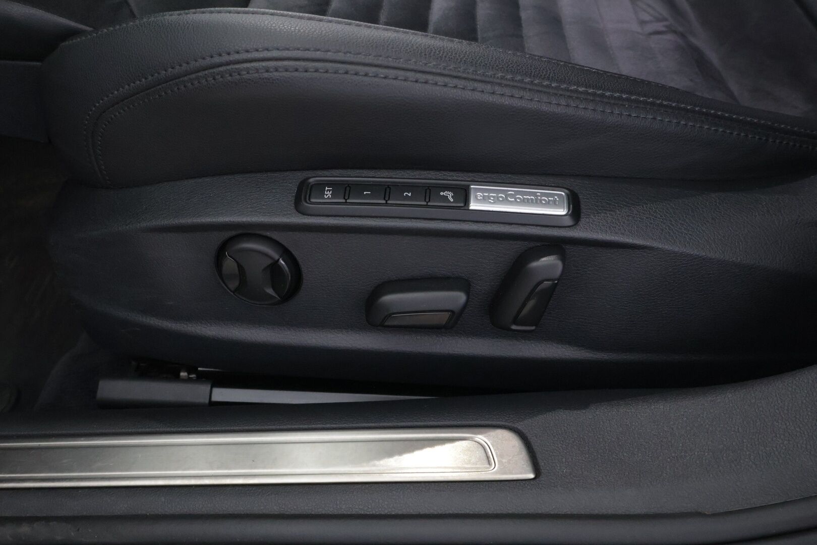 Volkswagen Passat 2018 PASSAT Farmari (AC) 5ov *Webasto / Digimittaristo / Muistipenkki / Nahka-alcantara / Adapt. vakkari / Lane assist / Koukku / S.kontti!* - *Jakohihna tehty!*