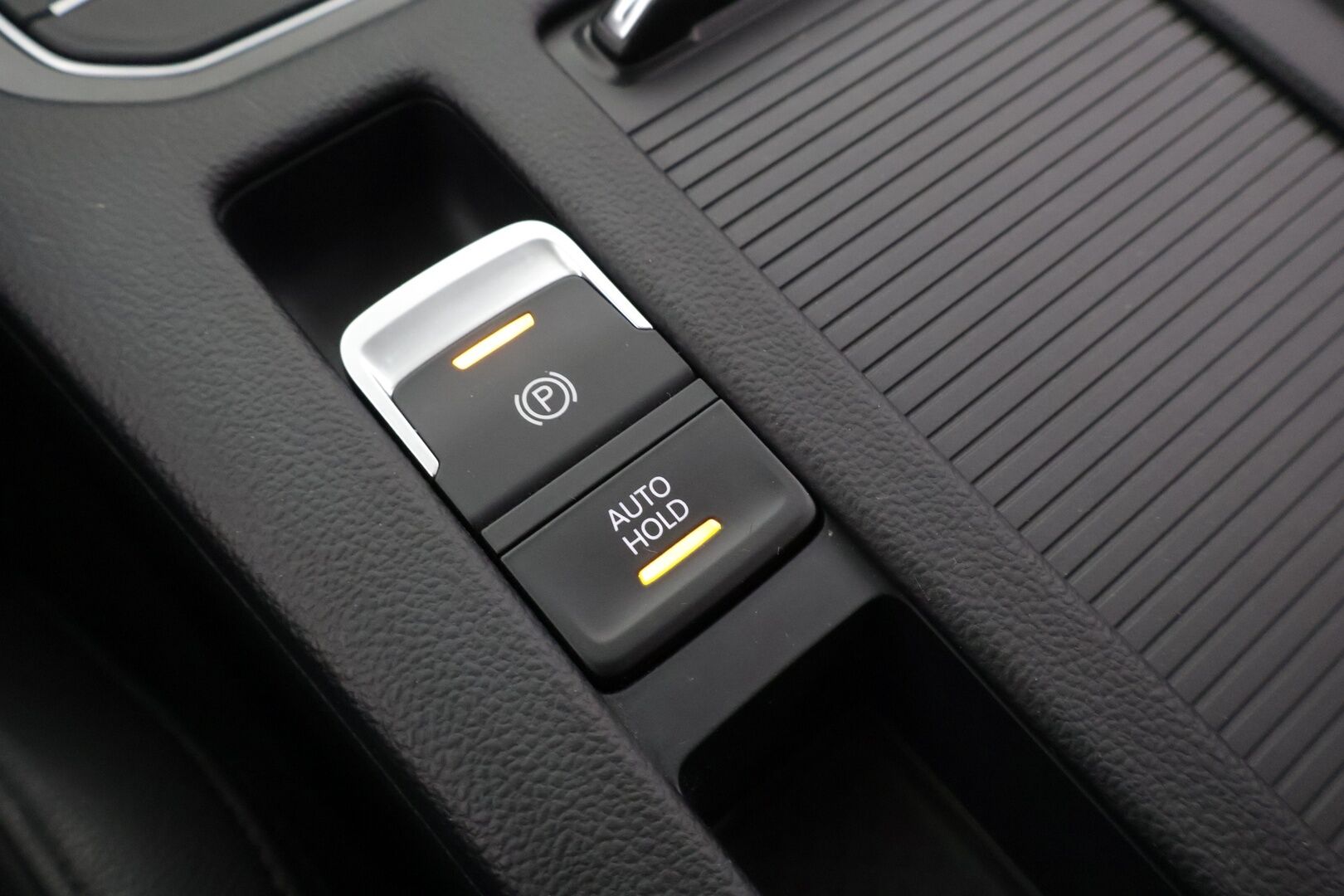 Volkswagen Passat 2018 PASSAT Farmari (AC) 5ov *Webasto / Digimittaristo / Muistipenkki / Nahka-alcantara / Adapt. vakkari / Lane assist / Koukku / S.kontti!* - *Jakohihna tehty!*