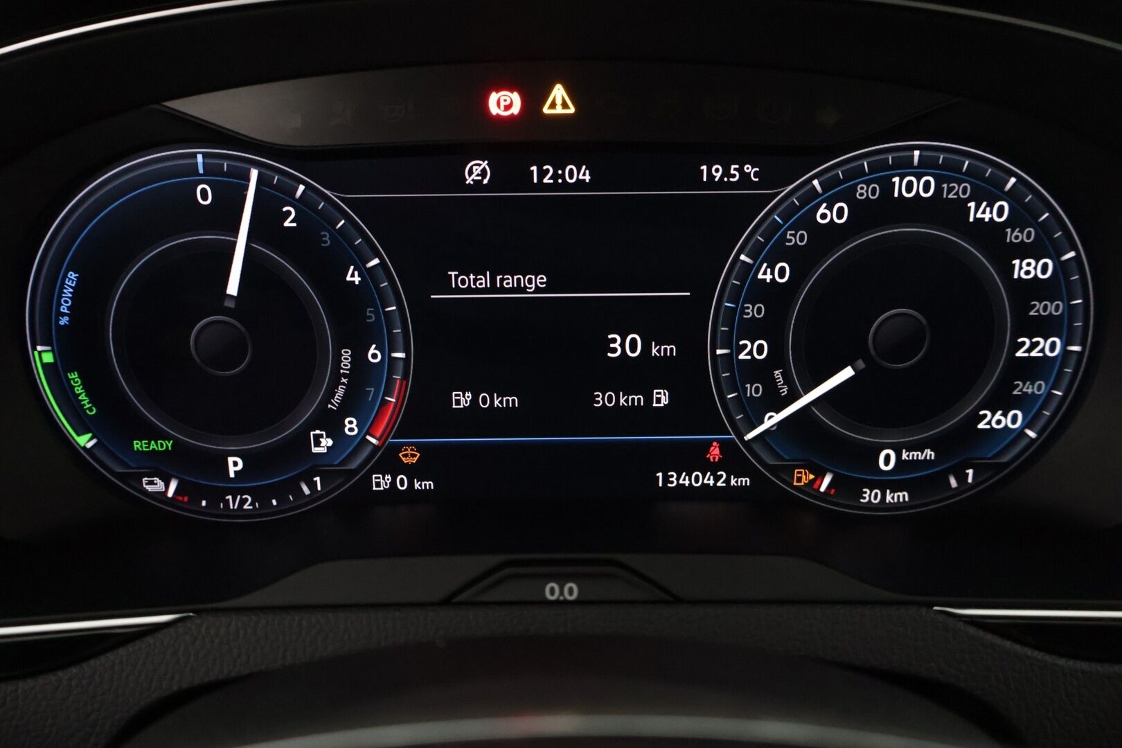 Volkswagen Passat 2018 PASSAT Farmari (AC) 5ov *Webasto / Digimittaristo / Muistipenkki / Nahka-alcantara / Adapt. vakkari / Lane assist / Koukku / S.kontti!* - *Jakohihna tehty!*
