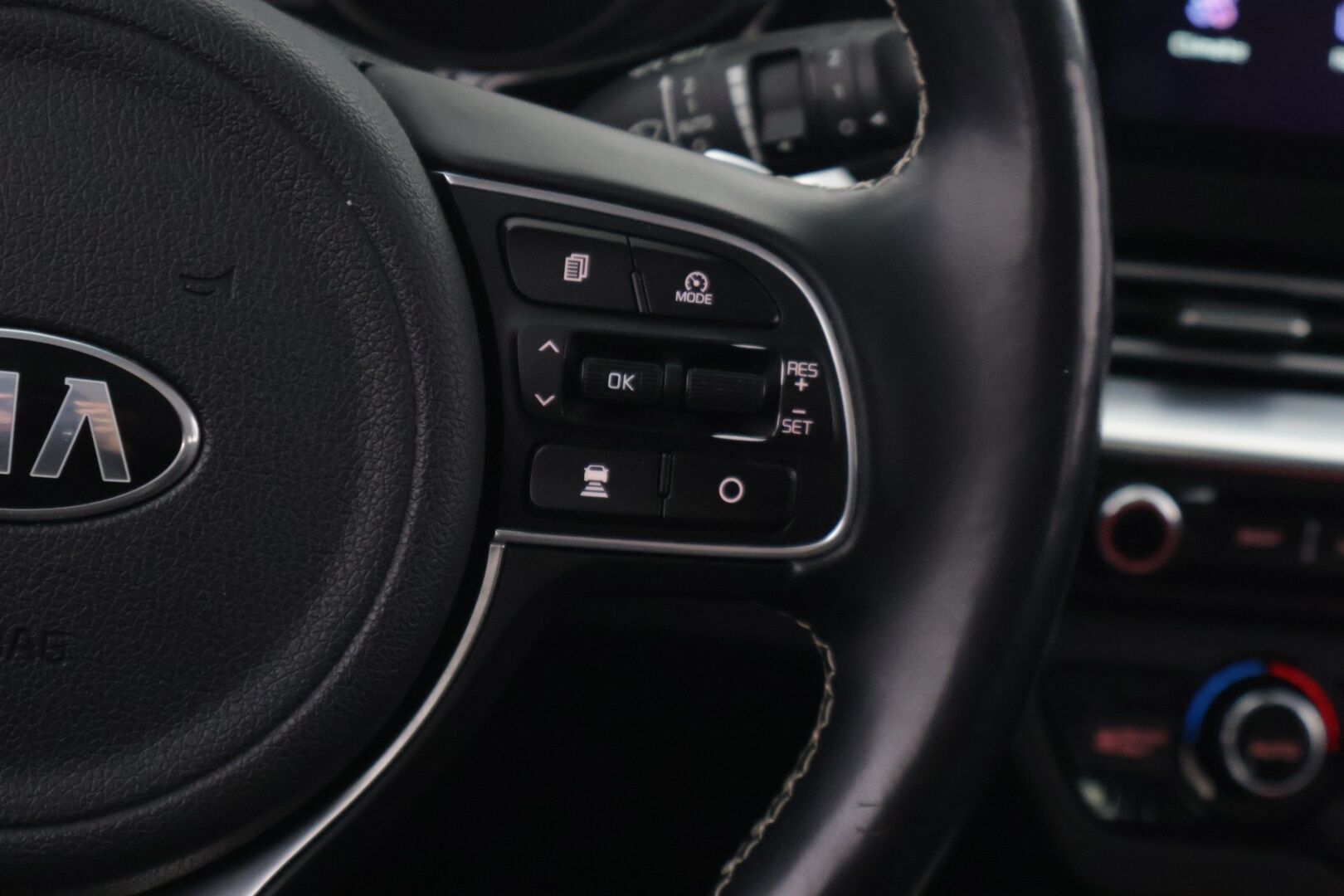 Kia Niro 2020 EX + premium pack * ILP / P.kamera / ACC / JBL. - Kahdet hyvät renkaat / Huippu SOH 