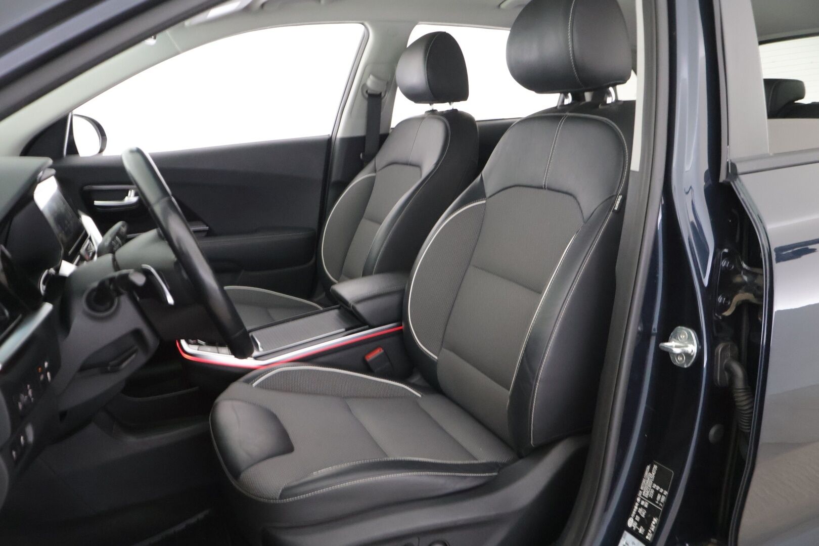 Kia Niro 2020 EX + premium pack * ILP / P.kamera / ACC / JBL. - Kahdet hyvät renkaat / Huippu SOH 