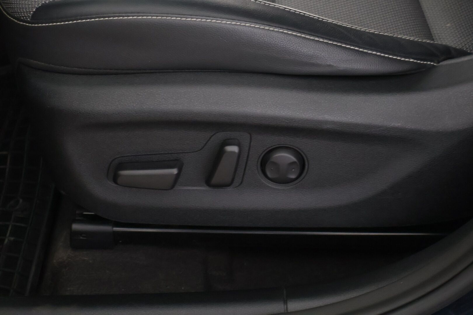Kia Niro 2020 EX + premium pack * ILP / P.kamera / ACC / JBL. - Kahdet hyvät renkaat / Huippu SOH 