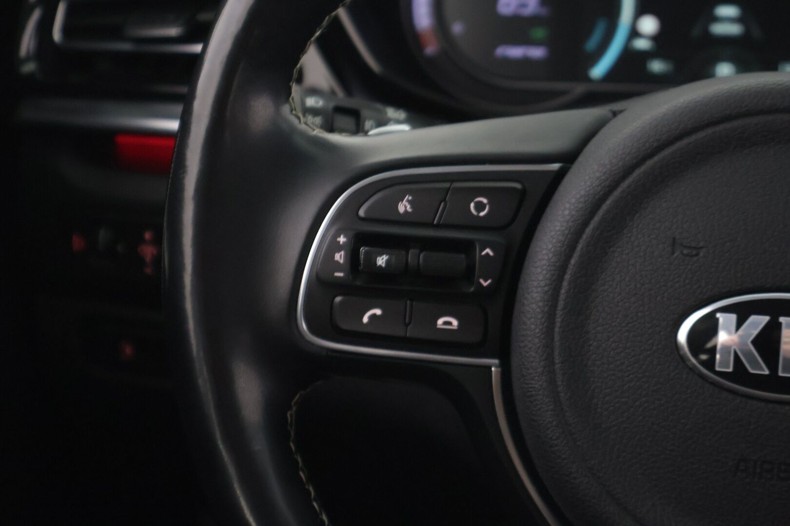 Kia Niro 2020 EX + premium pack * ILP / P.kamera / ACC / JBL. - Kahdet hyvät renkaat / Huippu SOH 