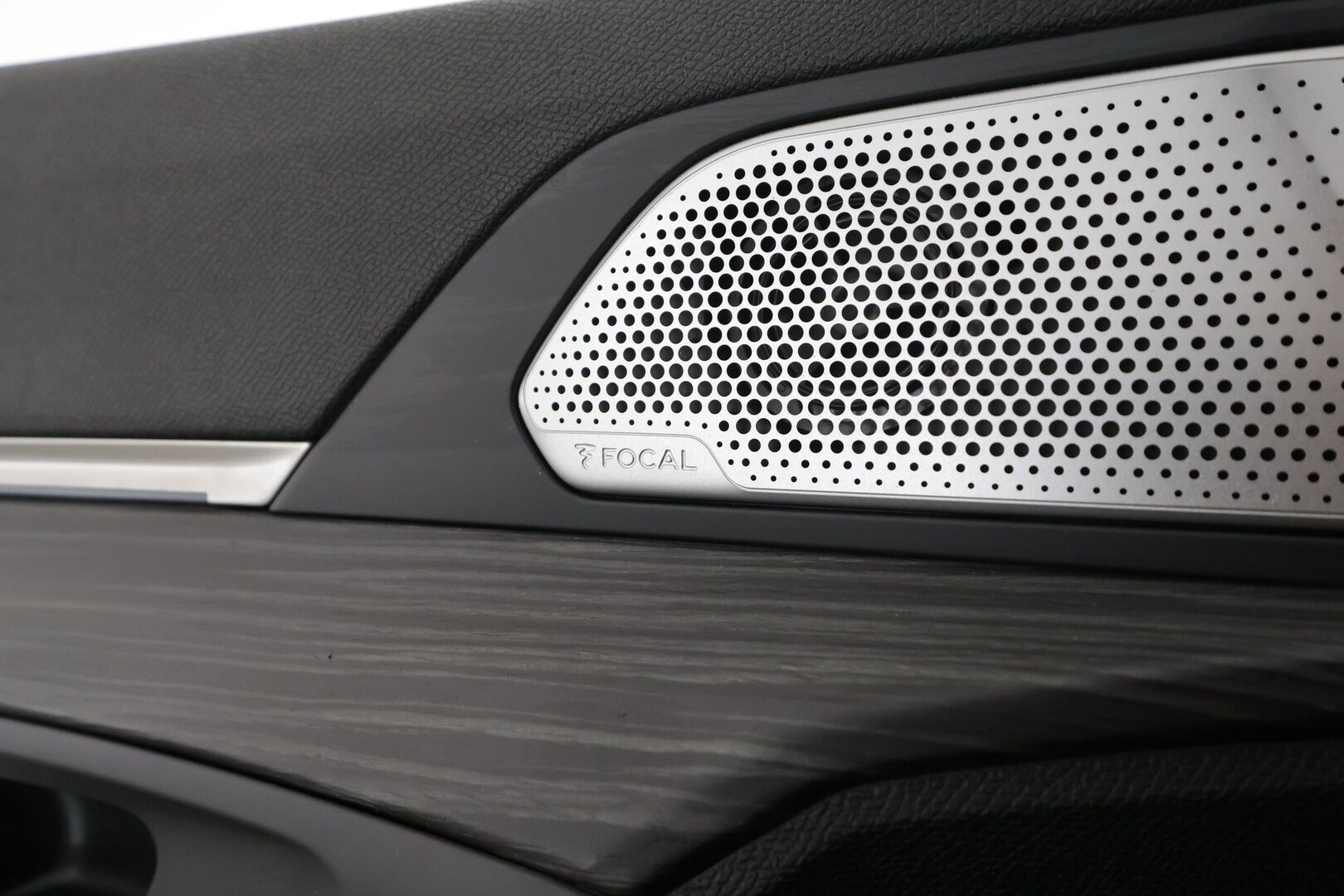 Peugeot 508 2021 SW PSE Hybrid4 360 EAT8-aut * Lasikatto / ACC / Full-LED / 360 / Focal Audio / Hierova Sportpenkki Muistilla * - Suomi-auto / Kahdet renkaat aluvanteilla - HULLUT AVAJAISHULINAT KORKOTARJOUS 3,29 %