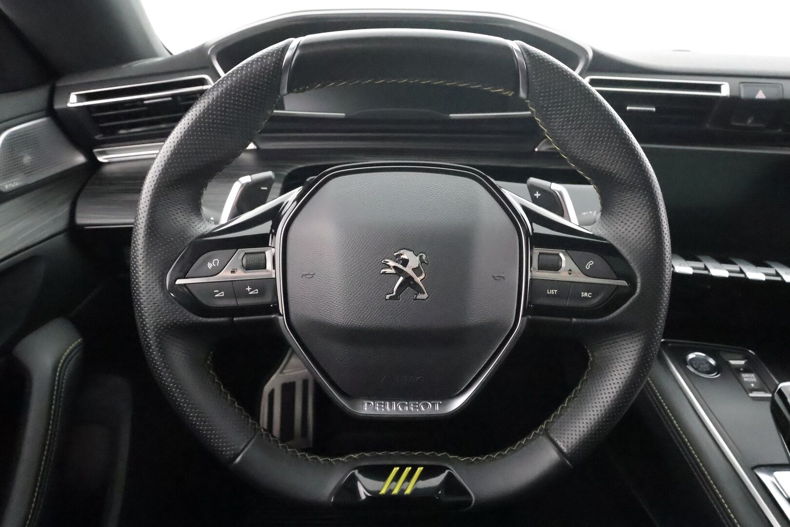 Peugeot 508 2021 SW PSE Hybrid4 360 EAT8-aut * Lasikatto / ACC / Full-LED / 360 / Focal Audio / Hierova Sportpenkki Muistilla * - Suomi-auto / Kahdet renkaat aluvanteilla