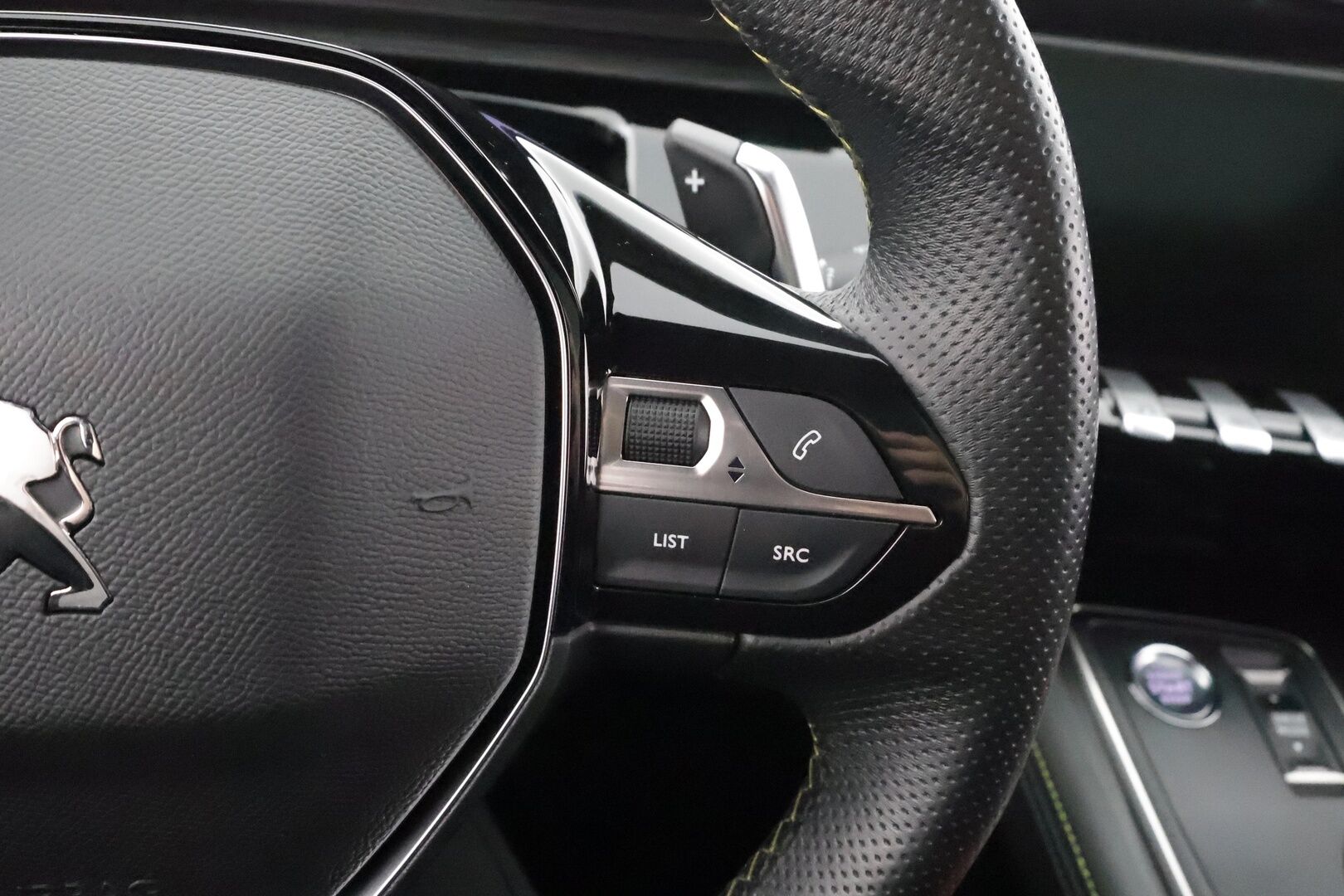 Peugeot 508 2021 SW PSE Hybrid4 360 EAT8-aut * Lasikatto / ACC / Full-LED / 360 / Focal Audio / Hierova Sportpenkki Muistilla * - Suomi-auto / Kahdet renkaat aluvanteilla - HULLUT AVAJAISHULINAT KORKOTARJOUS 3,29 %