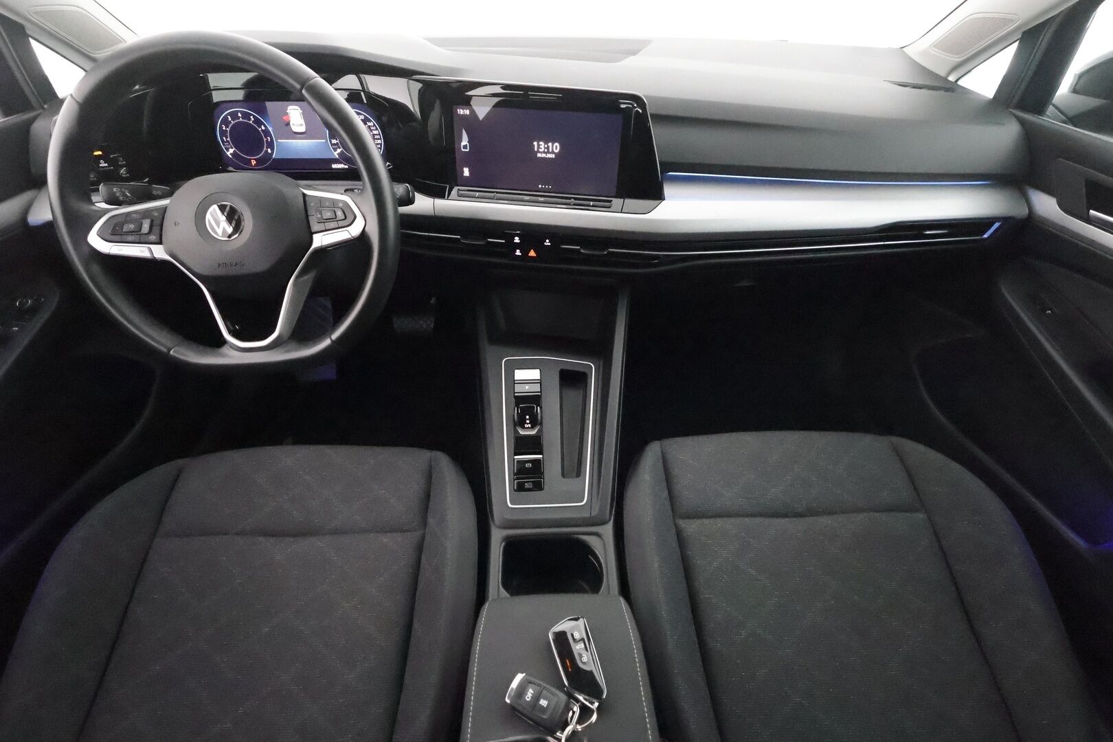 Volkswagen Golf 2022 Comfort Business 1,0 eTSI 81 kW (MHEV) DSG-automaatti **1.Om Suomi-auto / Webasto / Adapt.vakkari / P. Kamera** -  LED-valot / Digimittaristo / Kaistavahti / KeylessGO / 2x Renkaat 