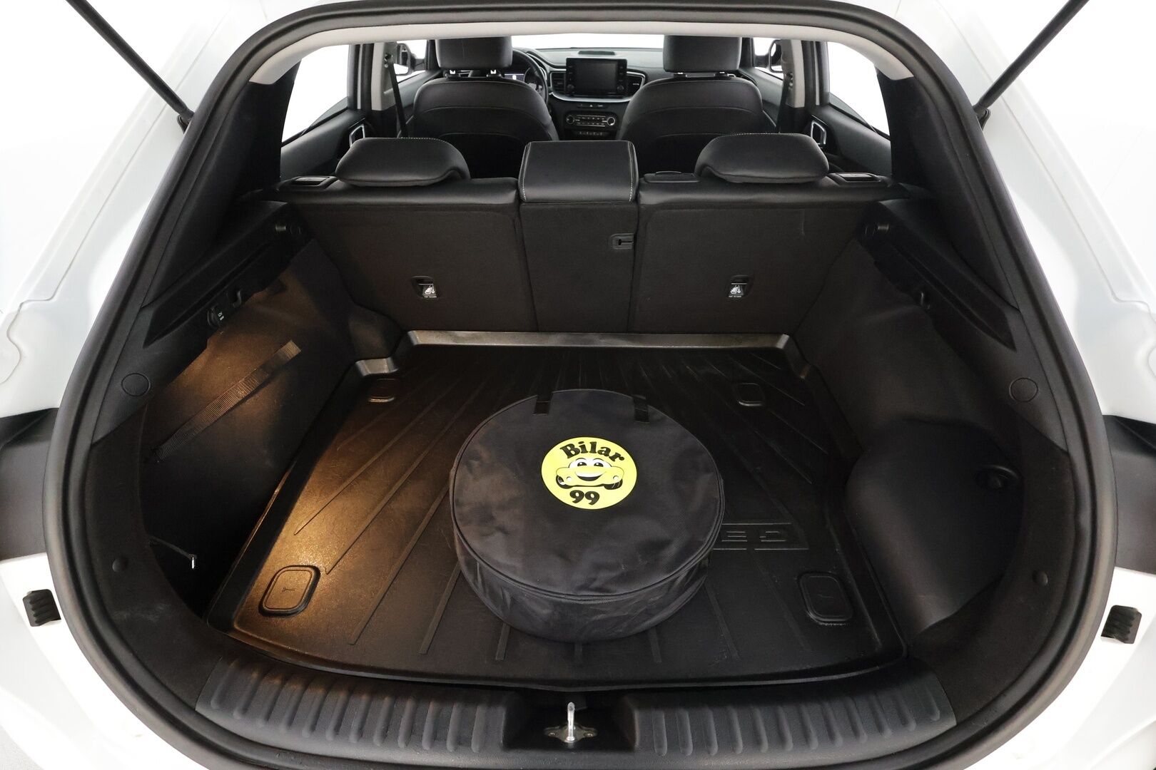 Kia XCeed 2022 1,6 GDI Plug-In Hybrid EX DCT * Vakkari / P.kamera / LED / Puolinahat / KeylessGo / Ratinlämmitin * - 1.Om Suomi-auto / Kahdet renkaat aluvanteilla / Merkkihuollettu / Juuri katsastettu