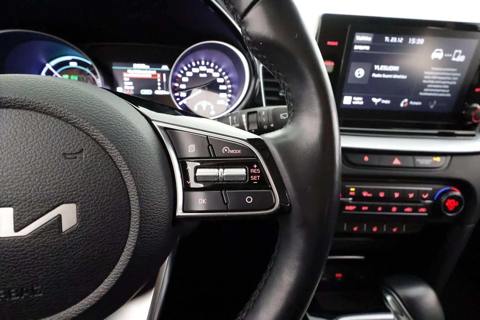 Kia XCeed 2022 1,6 GDI Plug-In Hybrid EX DCT * Vakkari / P.kamera / LED / Puolinahat / KeylessGo / Ratinlämmitin * - 1.Om Suomi-auto / Kahdet renkaat aluvanteilla / Merkkihuollettu / Juuri katsastettu