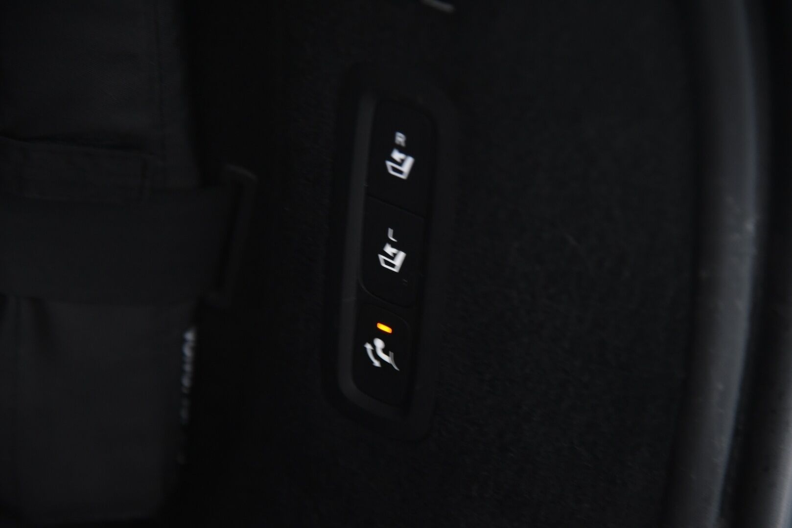 Volvo V90 2018 T8 AWD Momentum aut *Adapt.vakkari / BLIS / VOC / P.kamera / Navi / Koukku*