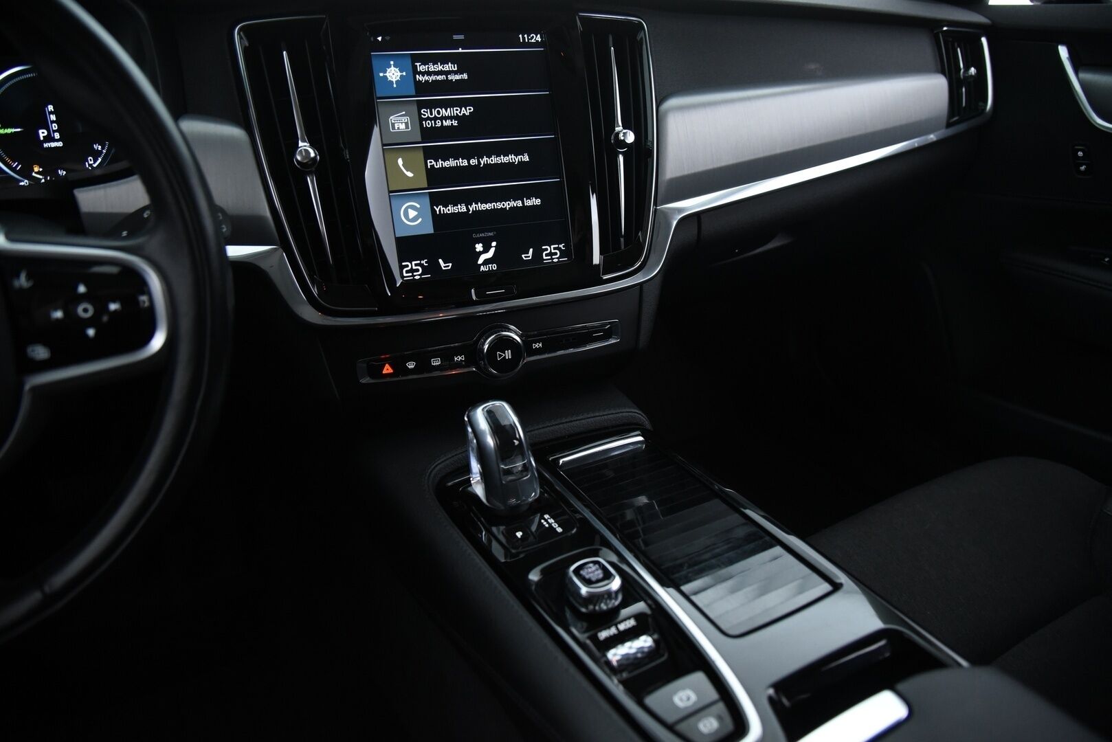 Volvo V90 2018 T8 AWD Momentum aut *Adapt.vakkari / BLIS / VOC / P.kamera / Navi / Koukku*