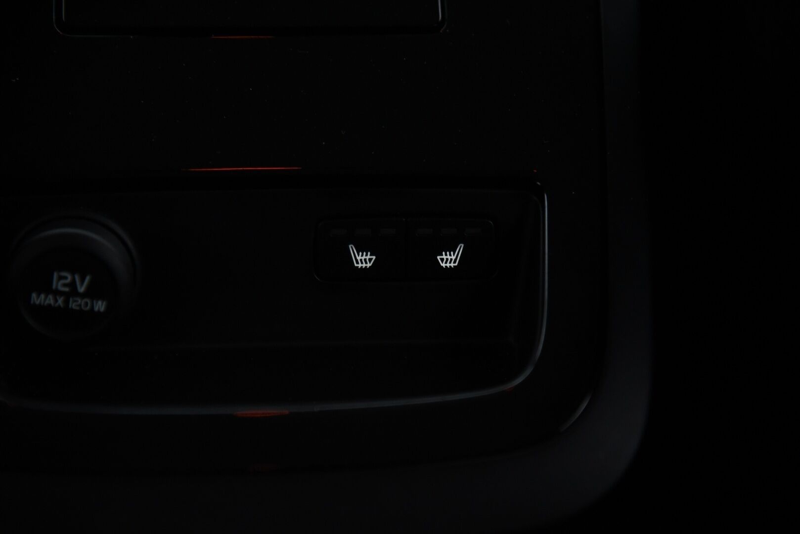 Volvo V90 2018 T8 AWD Momentum aut *Adapt.vakkari / BLIS / VOC / P.kamera / Navi / Koukku*