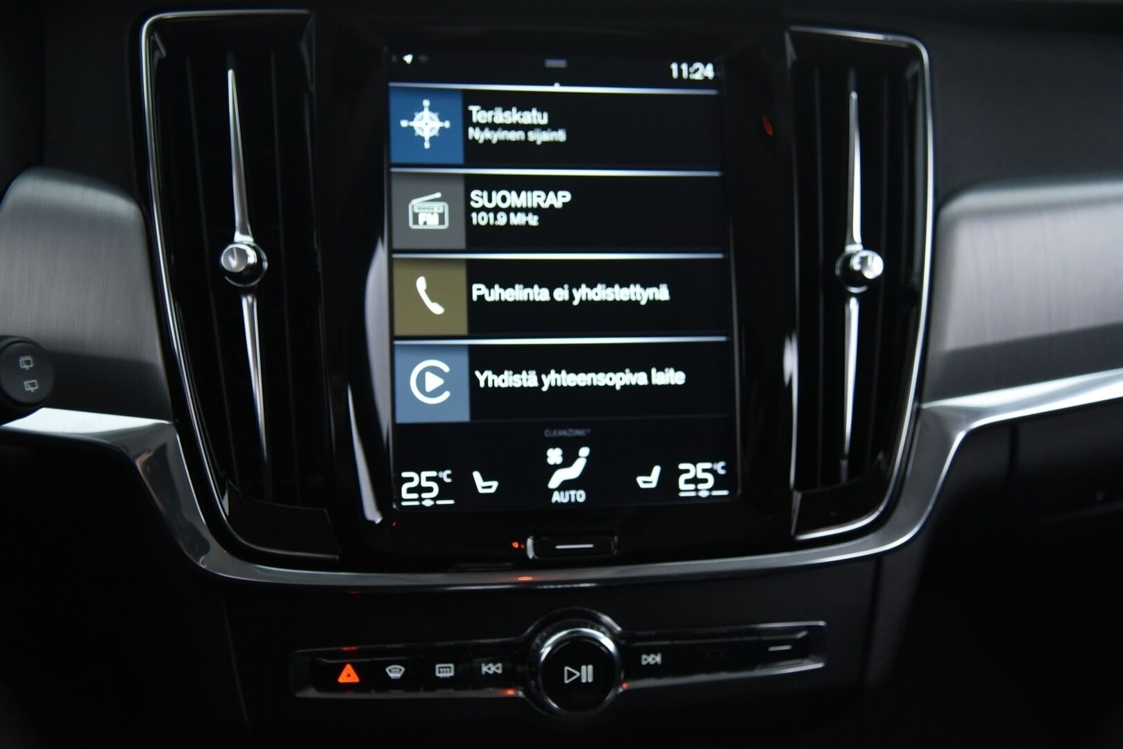 Volvo V90 2018 T8 AWD Momentum aut *Adapt.vakkari / BLIS / VOC / P.kamera / Navi / Koukku*