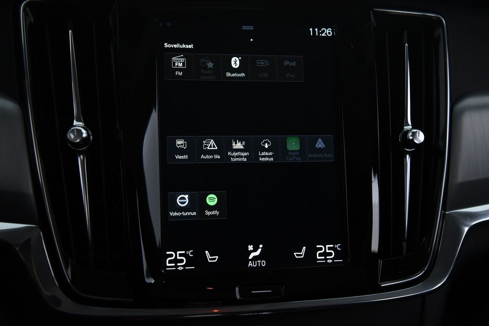 Volvo V90 2018 T8 AWD Momentum aut *Adapt.vakkari / BLIS / VOC / P.kamera / Navi / Koukku*