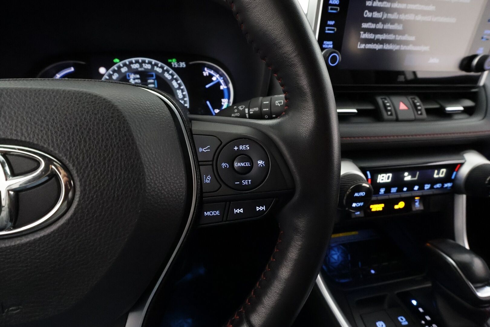 Toyota RAV4 Plug-in 2021 Hybrid 2,5 AWD-i Intense Business * ACC/ Koukku / LED / P.Kamera / Sähköpenkki / Navi / Keyless * - JBL / HUD / Suomi-auto / Kahdet renkaat aluvanteilla / 2x Latauskaapelit / Merkkihuollot