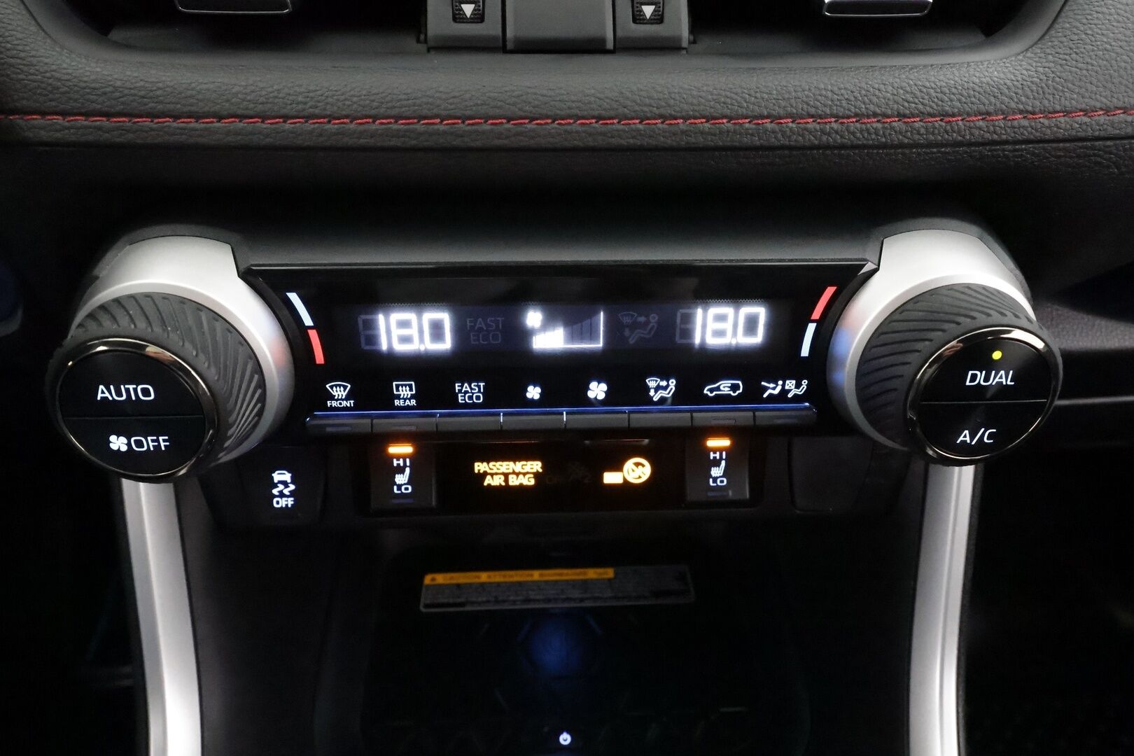 Toyota RAV4 Plug-in 2021 Hybrid 2,5 AWD-i Intense Business * ACC/ Koukku / LED / P.Kamera / Sähköpenkki / Navi / Keyless * - JBL / HUD / Suomi-auto / Kahdet renkaat aluvanteilla / 2x Latauskaapelit / Merkkihuollot