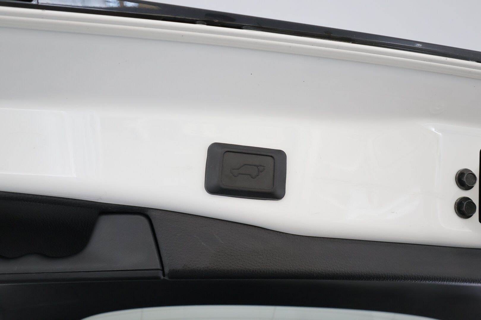 Toyota RAV4 Plug-in 2021 Hybrid 2,5 AWD-i Intense Business * ACC/ Koukku / LED / P.Kamera / Sähköpenkki / Navi / Keyless * - JBL / HUD / Suomi-auto / Kahdet renkaat aluvanteilla / 2x Latauskaapelit / Merkkihuollot