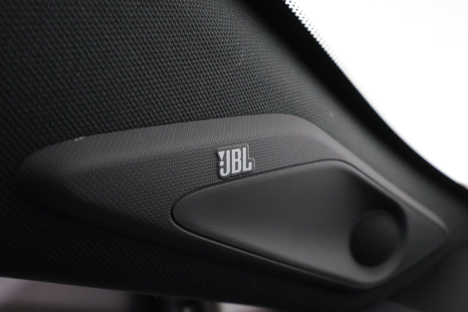 Toyota RAV4 Plug-in 2021 Hybrid 2,5 AWD-i Intense Business * ACC/ Koukku / LED / P.Kamera / Sähköpenkki / Navi / Keyless * - JBL / HUD / Suomi-auto / Kahdet renkaat aluvanteilla / 2x Latauskaapelit / Merkkihuollot