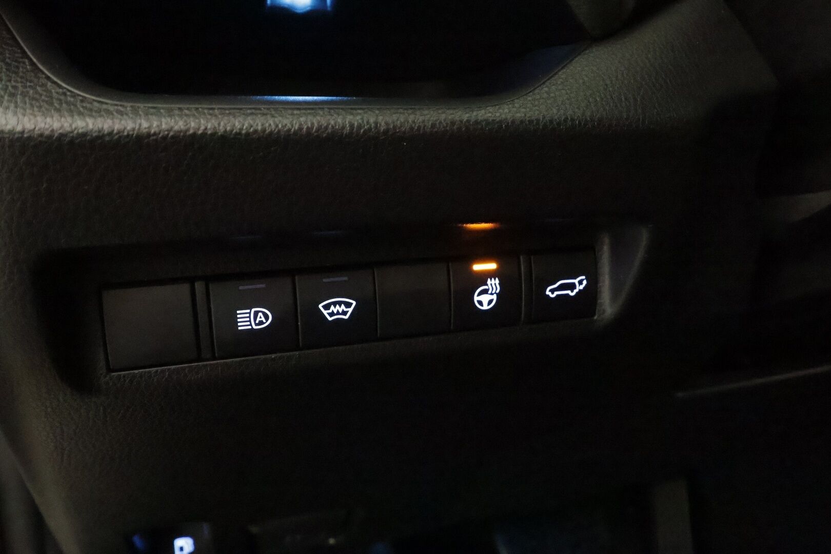 Toyota RAV4 Plug-in 2021 Hybrid 2,5 AWD-i Intense Business * ACC/ Koukku / LED / P.Kamera / Sähköpenkki / Navi / Keyless * - JBL / HUD / Suomi-auto / Kahdet renkaat aluvanteilla / 2x Latauskaapelit / Merkkihuollot