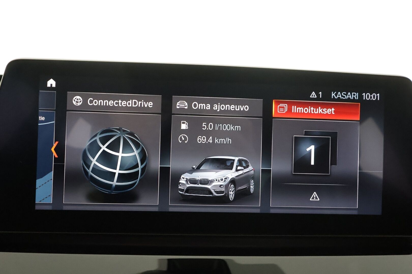 BMW X1 2022 F48 xDrive25e A Charged Edition Sport * HUD / P.kamera / Comfort Access / Puolinahat / LED / Navi / Sähköluukku * - 1.Om Suomi-auto / Akku kuntotarkastettu SoH 94,2% / Kahdet renkaat aluvanteilla