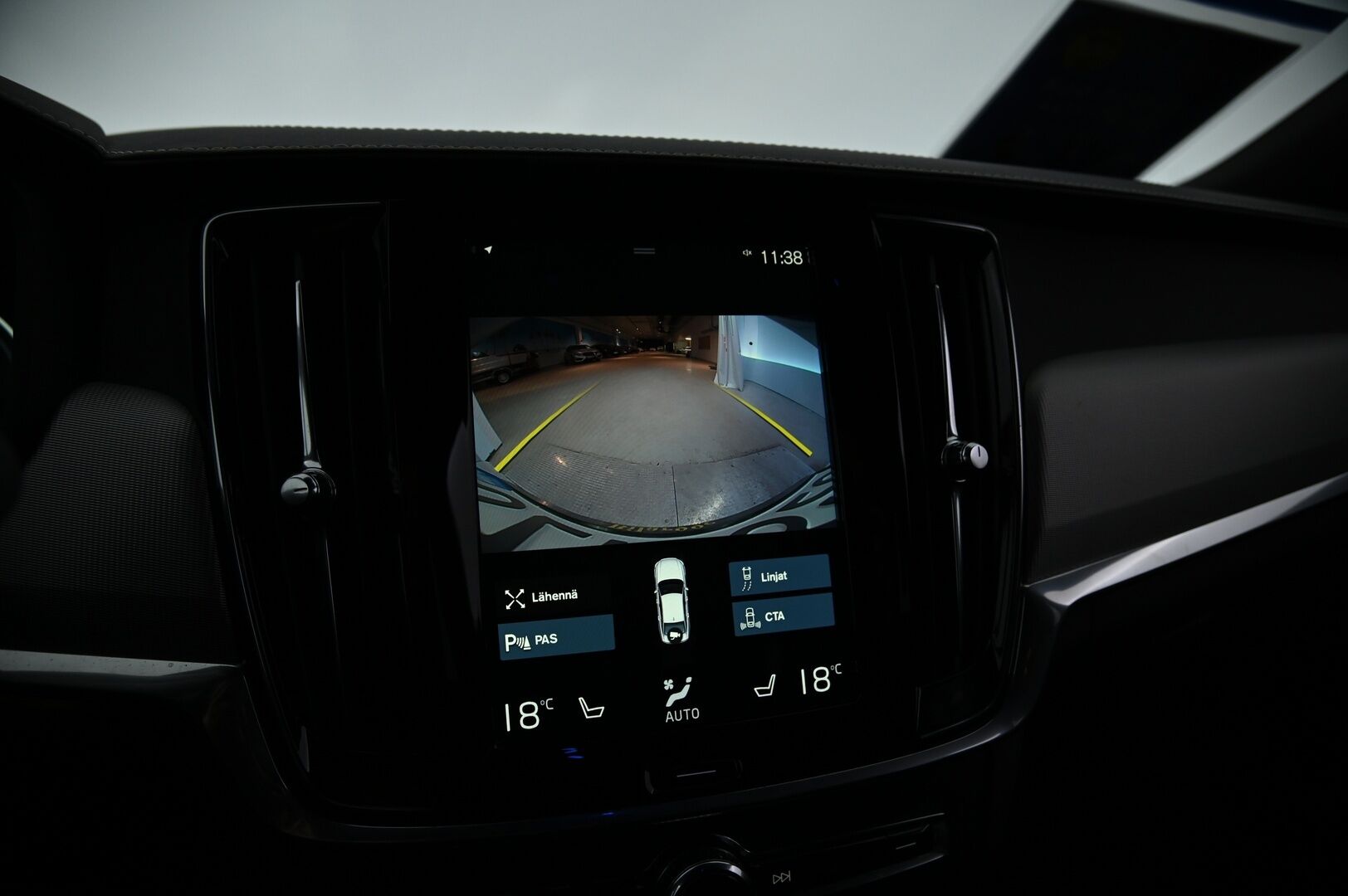 Volvo S90 2021 10.4 KWh T8 AWD Twin Engine R-Design *Facelift / Webasto / Muistipenkit / VOC / Pilot assist / Adapt. LED / P. kamera - 3,99 % KORKOTARJOUS TÄHÄN AUTOON 31.8. ASTI! - R-Design sisä ja ulkopaketti! Kovat varusteet!