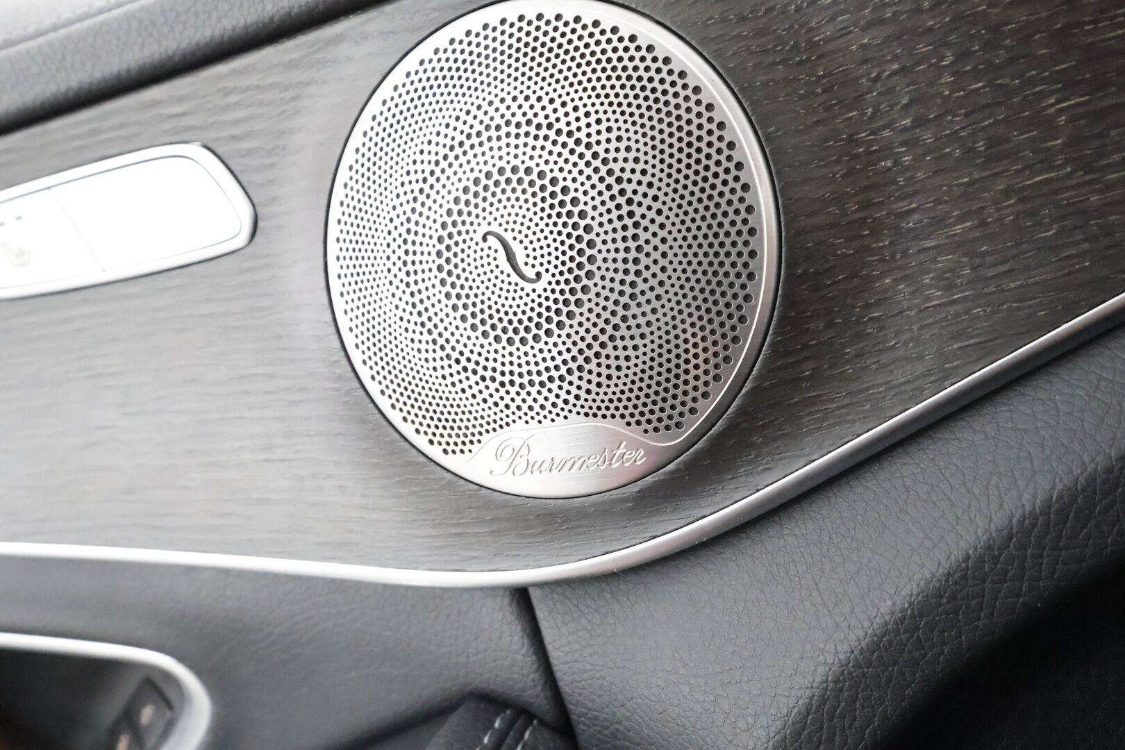 Mercedes-Benz C 2019 220 d T A Business * Burmester / Panorama / Distronic / 360° / LED-High Performance / Sportpenkit / Katveavustin / Navi * - Facelift / Kahdet renkaat - HULLU BLACKWEEK KORKOTARJOUS 2,49%